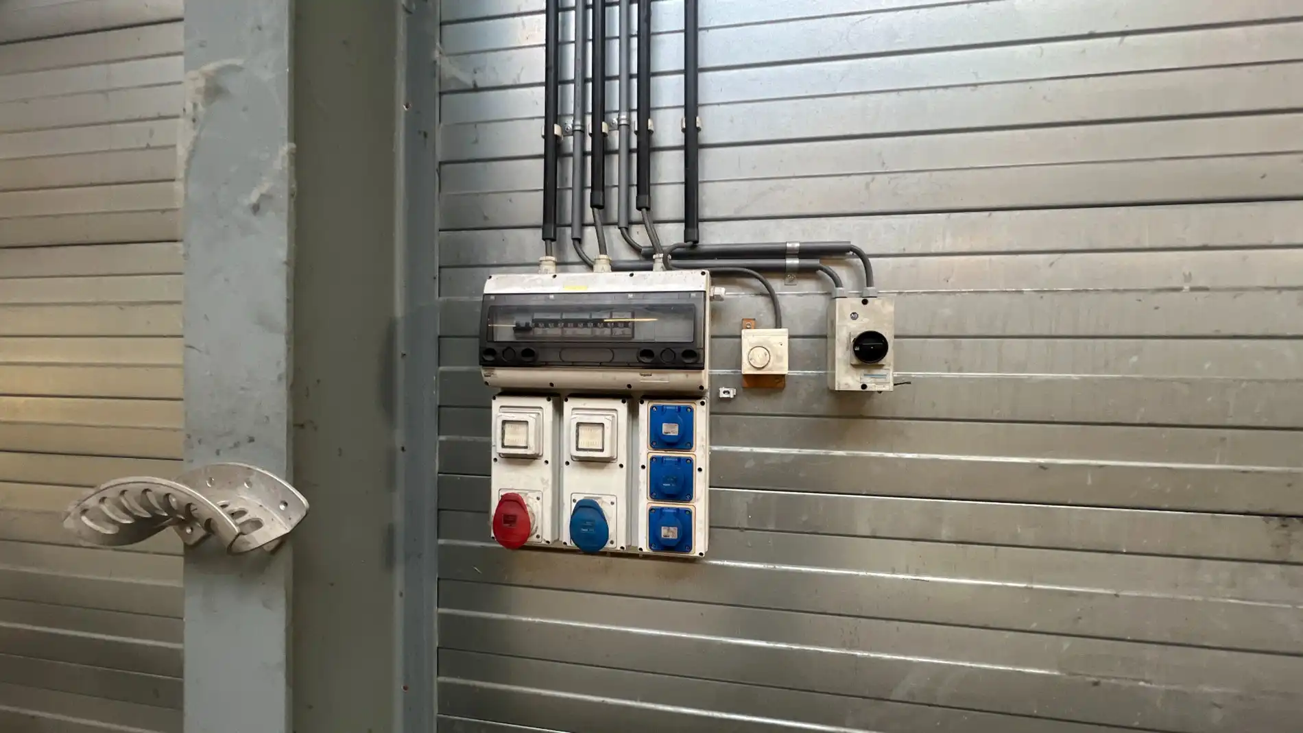 Magazijn te huur vlakbij R4 in Evergem foto 8