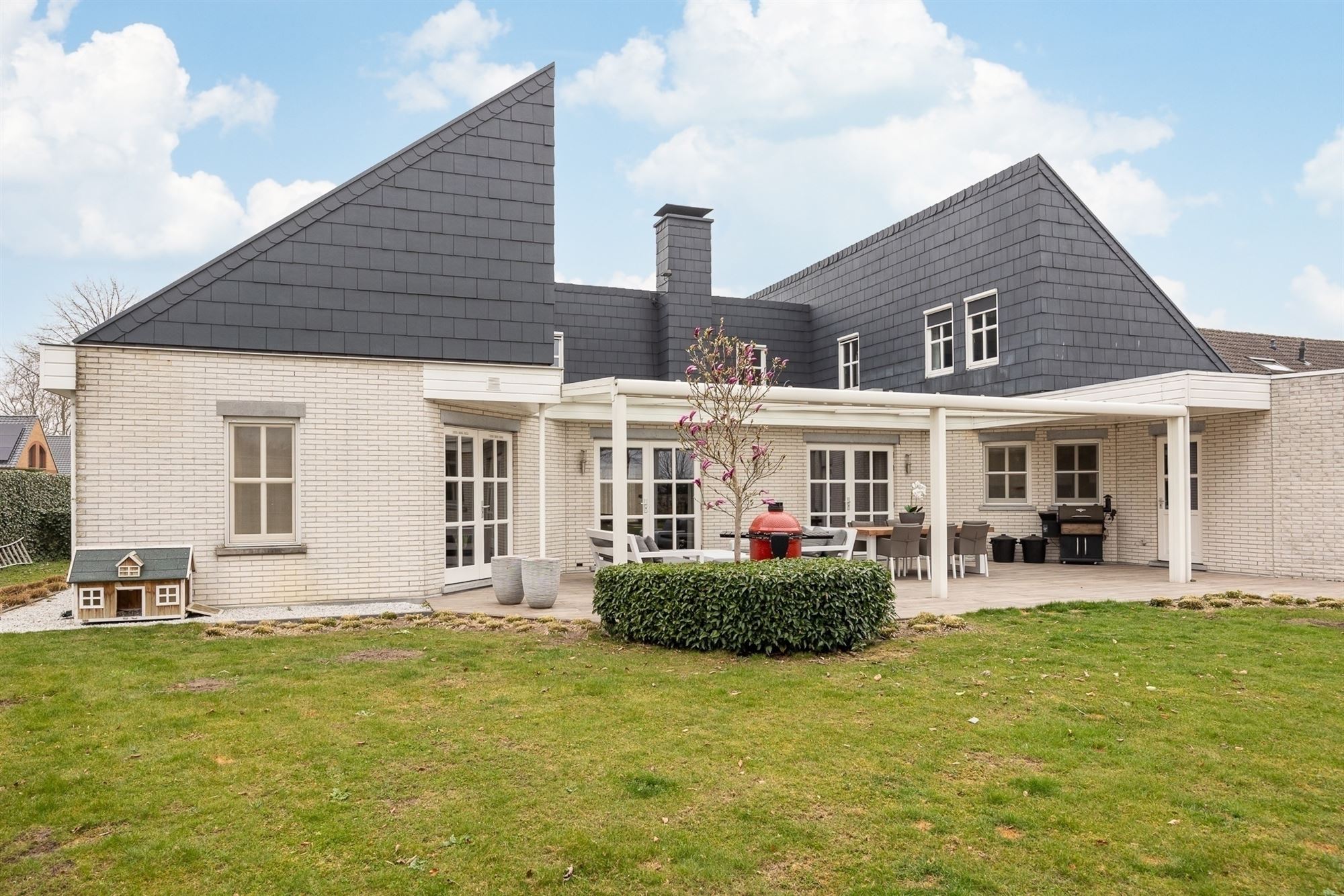 Moderne vrijstaande woning met royale tuin  foto 30