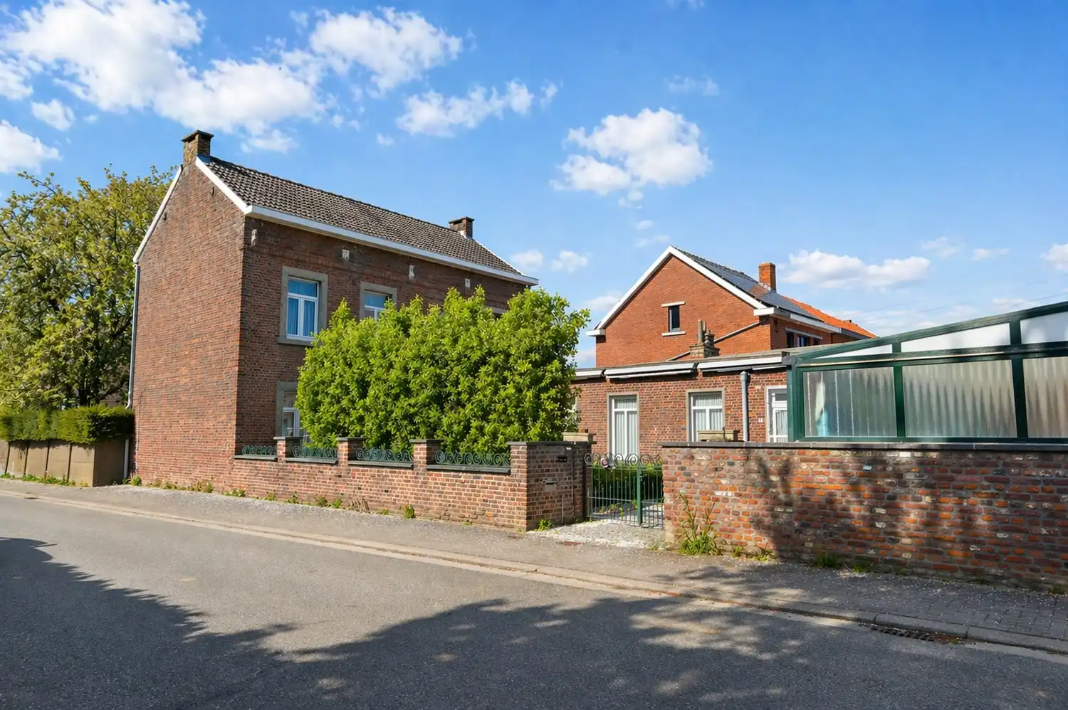 Karaktervol herenhuis met binnenkoer op ruim perceel in Vreren (Tongeren-Borgloon) foto 10