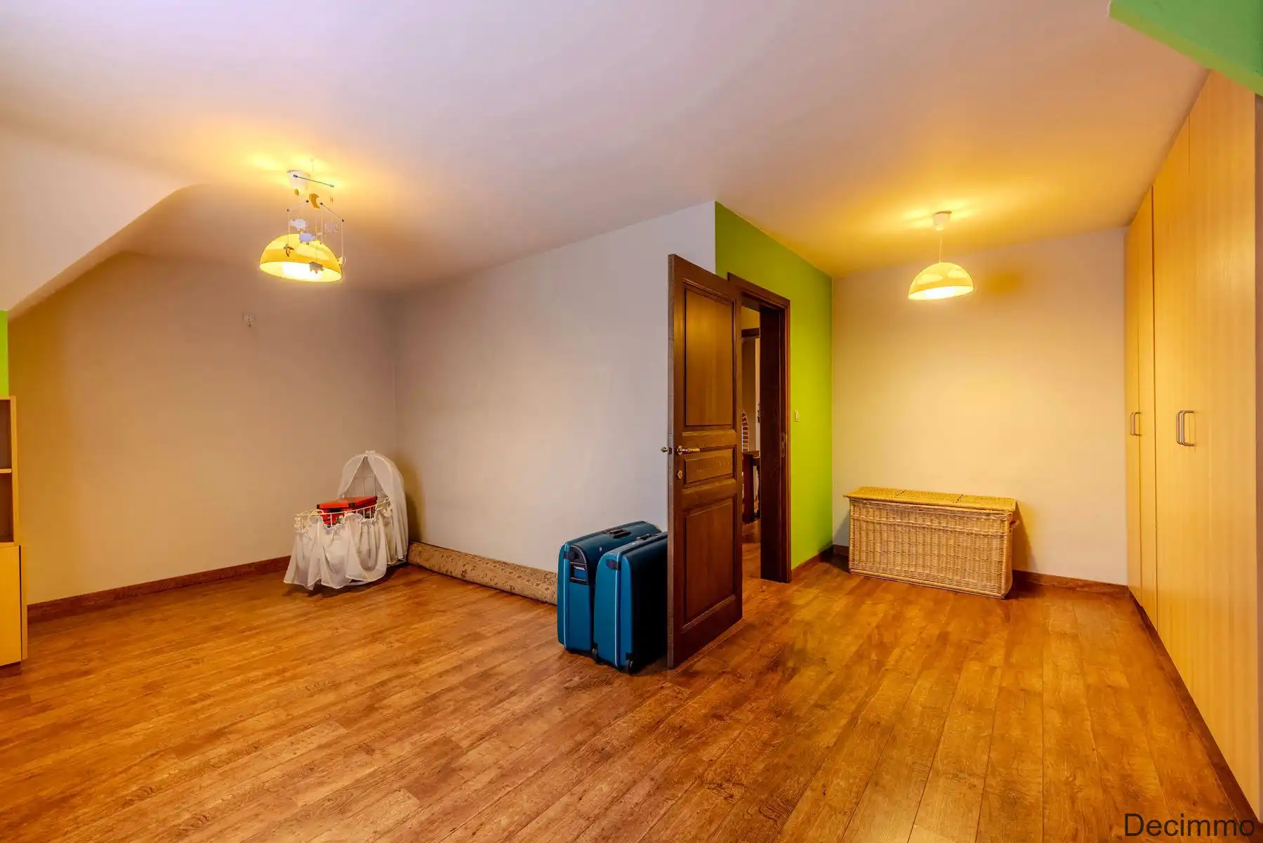 Veelzijdige woning met handelsruimte of kangoeroewonen. foto 21