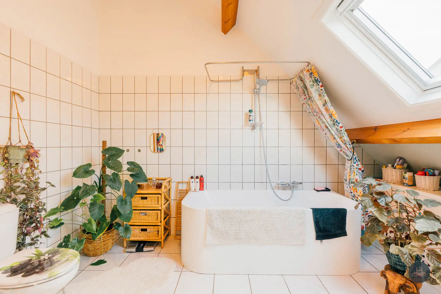 Uniek, instapklaar appartement met grote tuin op toplocatie foto 12