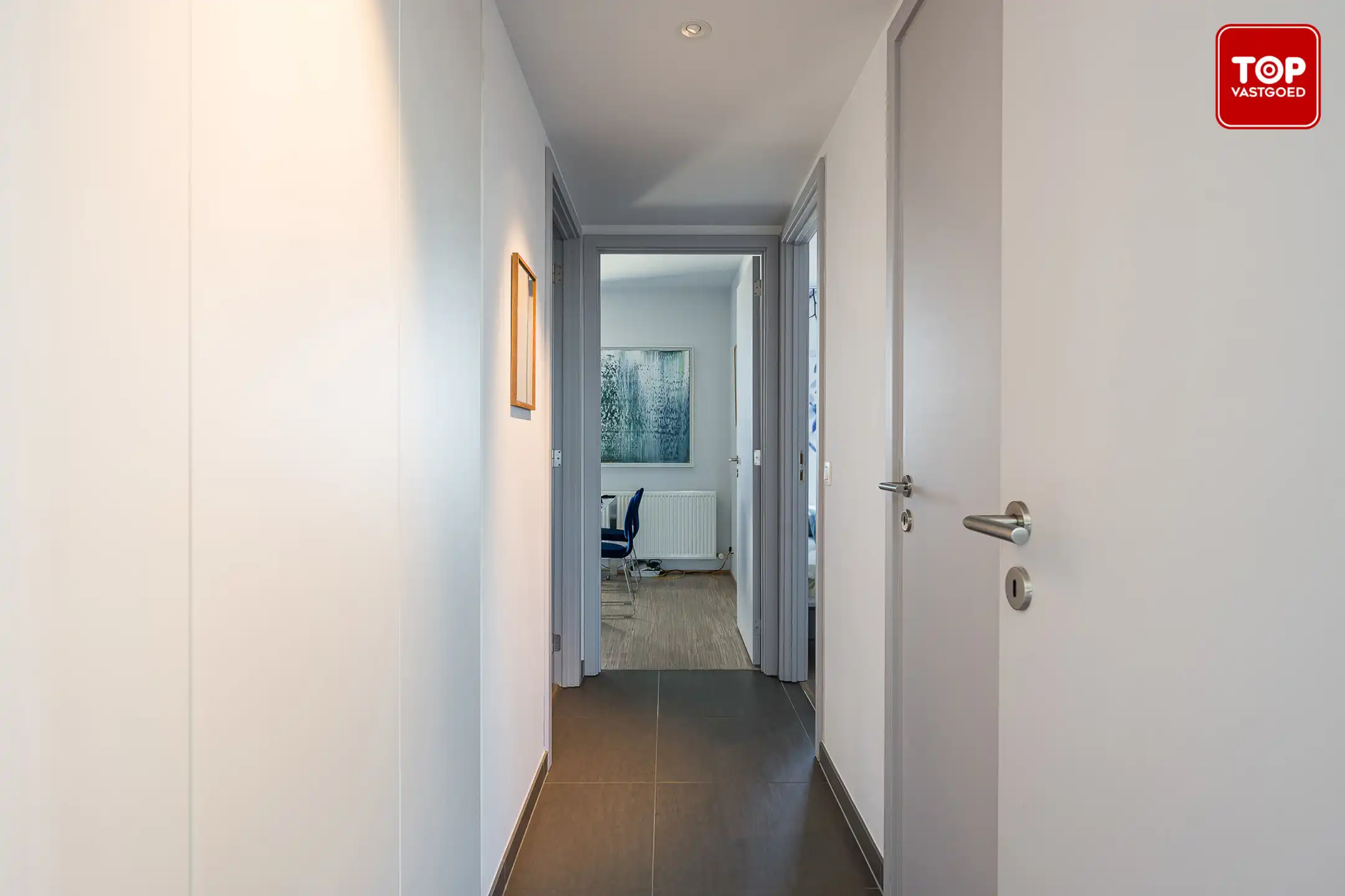 Hoogwaardig afgewerkte penthouse met 45m² terras. 2 slaapkamers, garage en staanplaats!  foto 15