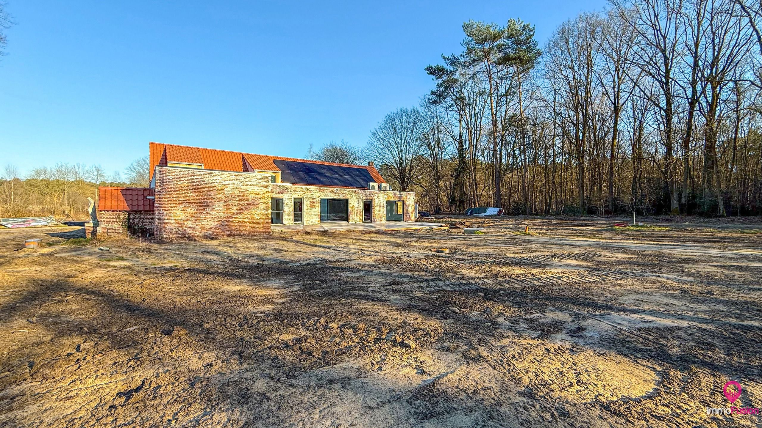 Multifunctioneel horecapand op een perceel van 1.9 hectare! foto 56