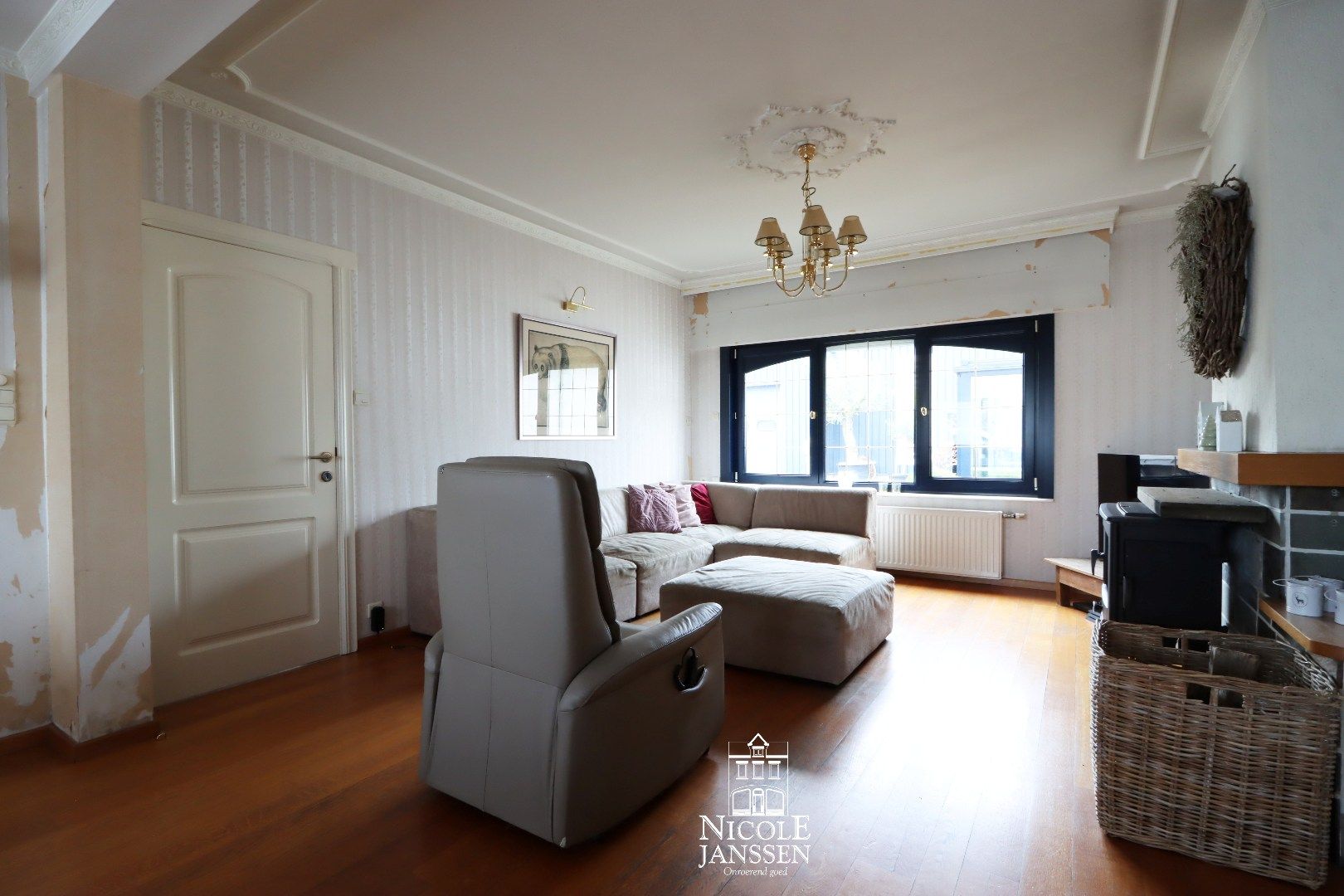 Ruime gezinswoning met loods  foto 4