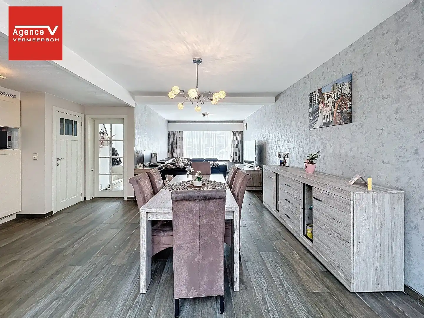 Zonnig georiënteerde instapklare gezinswoning in rustige buurt.  foto 2