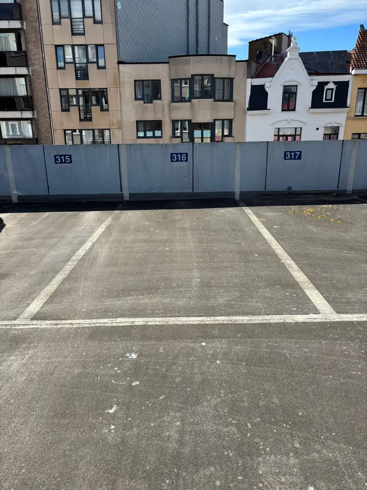 PARKING PERMEKE STAANPLAATS 316 foto {{pictureIndex}}