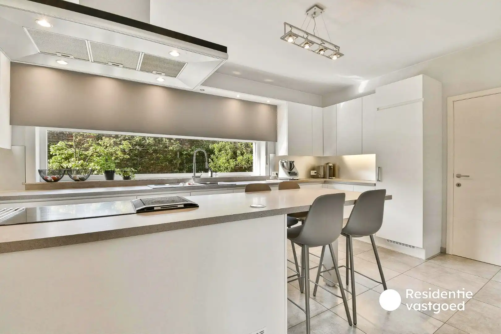 Instapklare en alleenstaande bungalowwoning foto 9