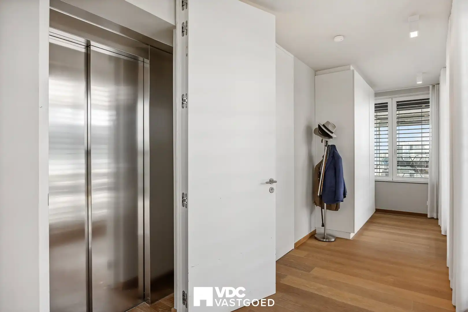 Exclusief duplex-penthouse met panoramisch zwembad – Zuidzicht Hasselt foto 21