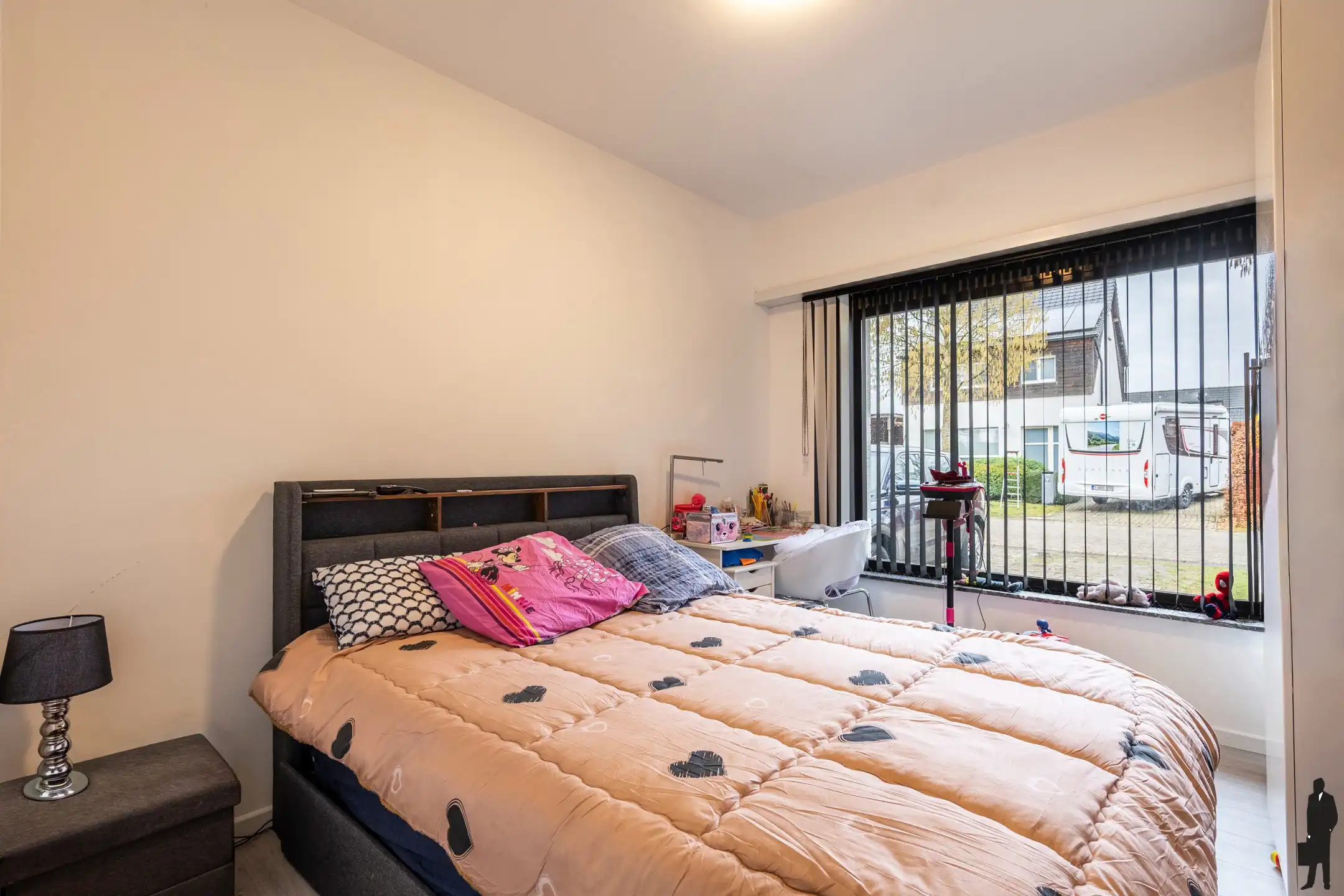 Laagbouwwoning met kelder op hoekperceel van 834m² foto 11