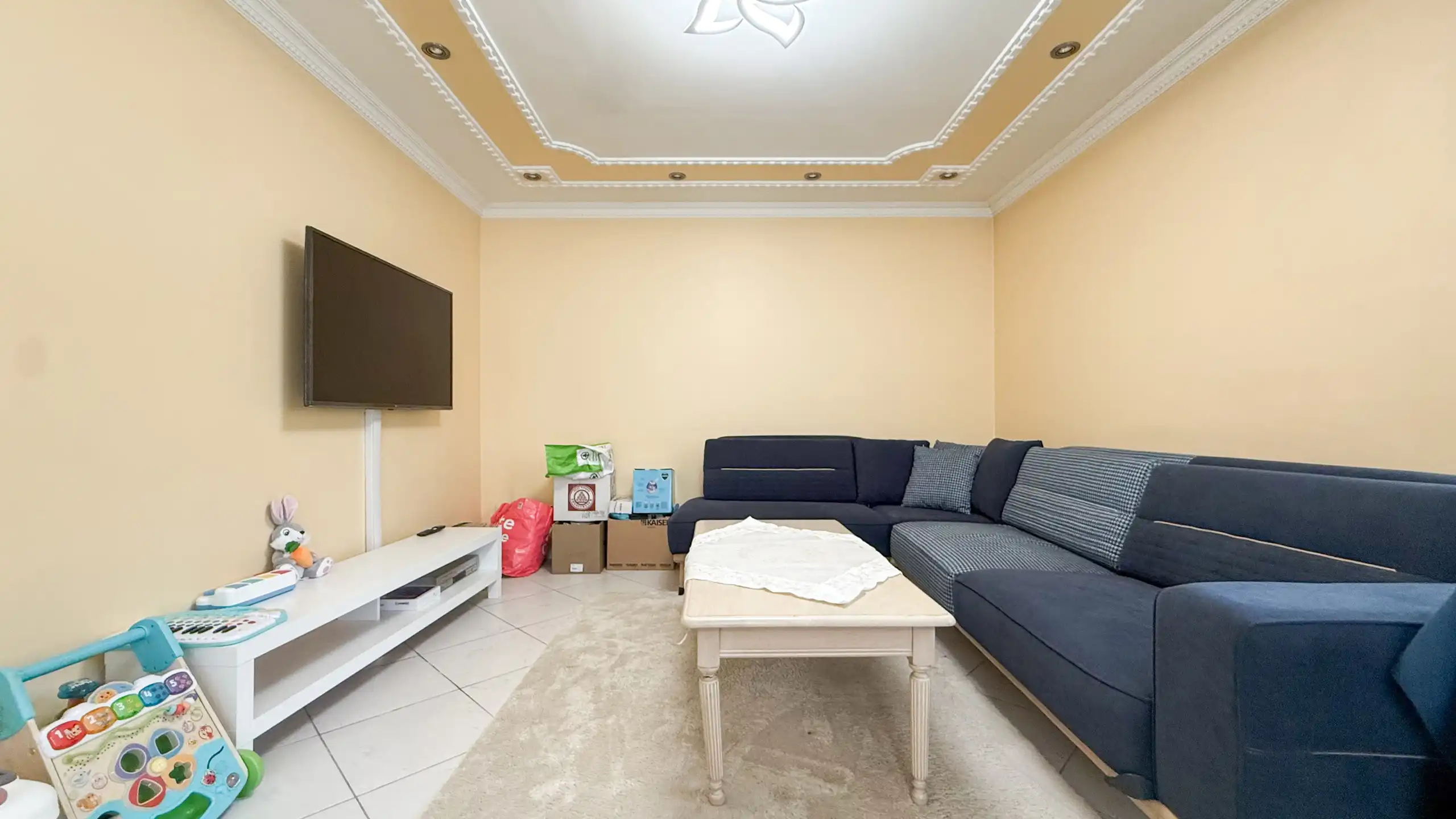 Halfopen woning met tuin, garage en 3 slaapkamers foto 5