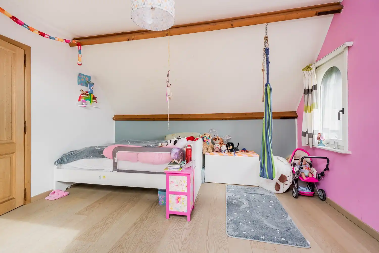 Charmante halfopen bebouwing met authentieke elementen foto 23
