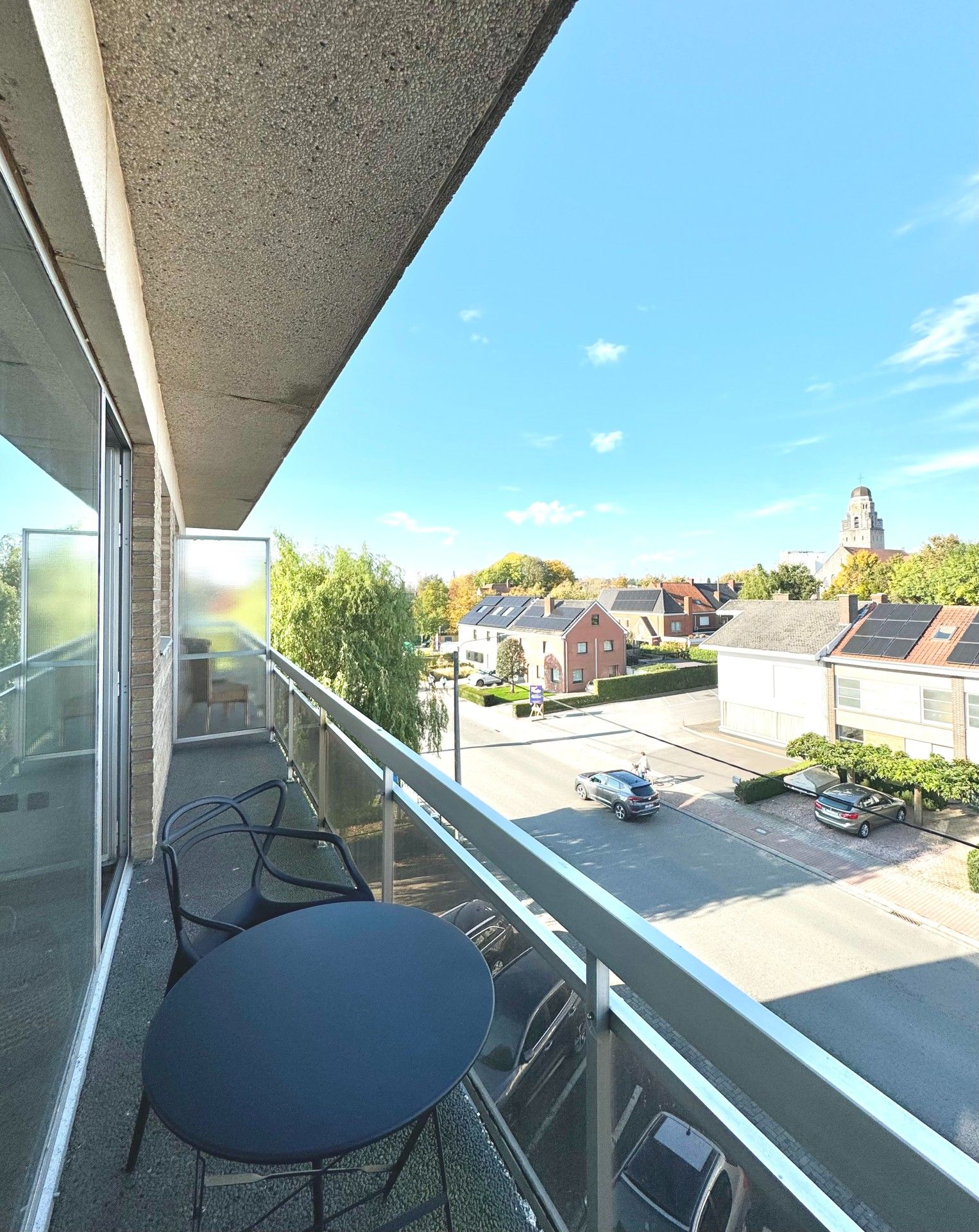 MODERN GERENOVEERD APPARTEMENT met 2 TERRASSEN - 77 m² foto 3