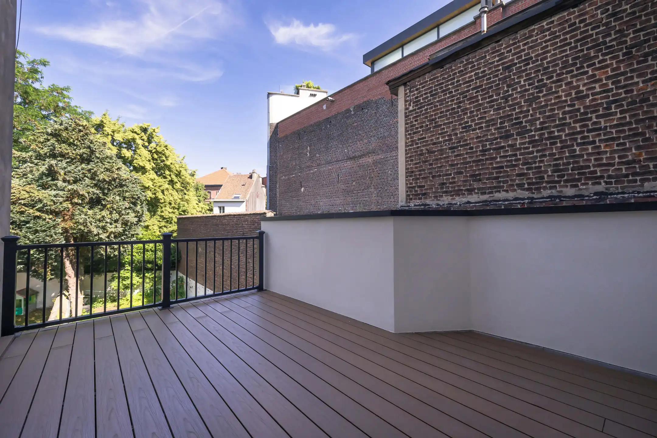 APPARTEMENTENGEBOUW MET 4 ERKENDE WOONEENHEDEN   foto 15