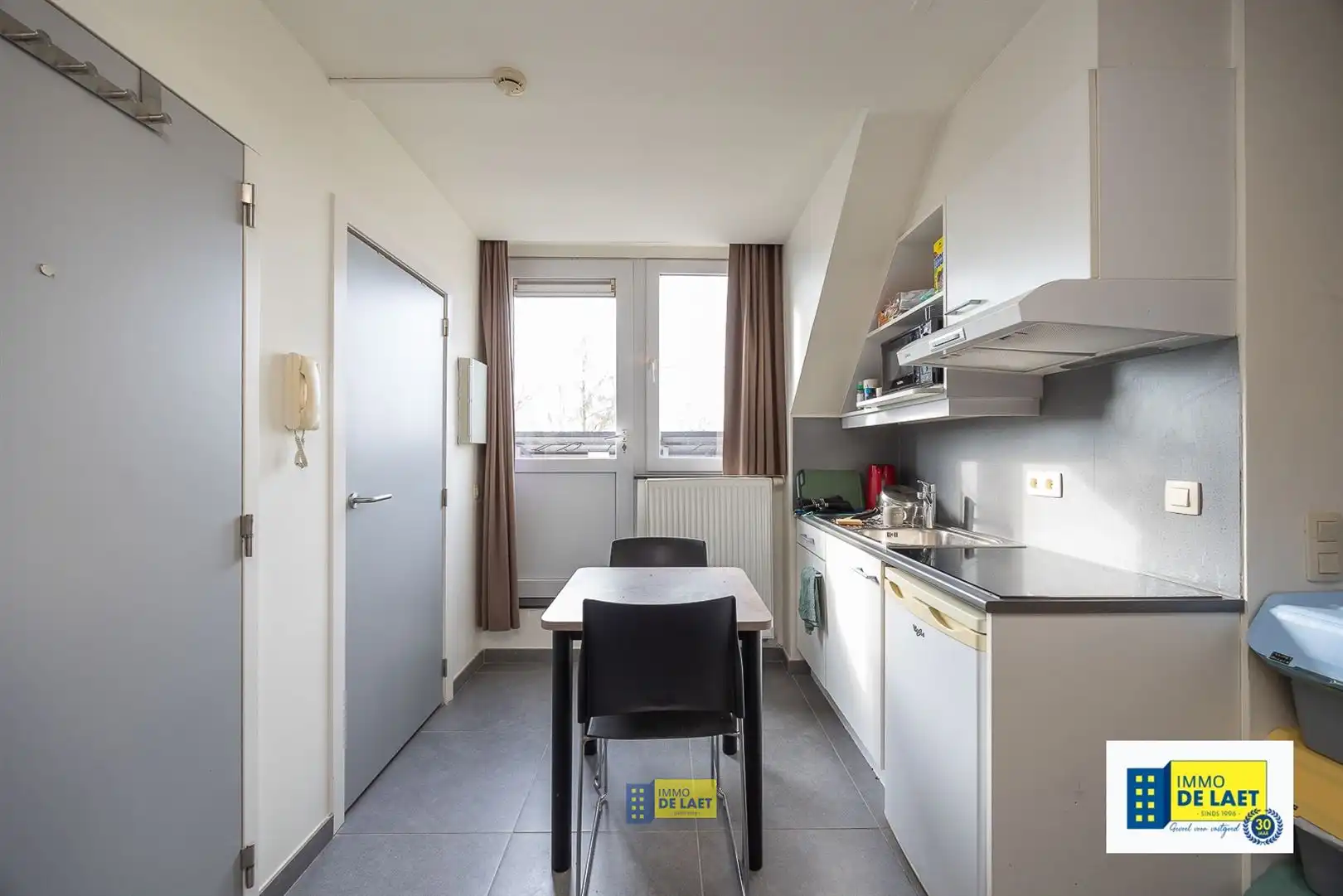 Opbrengsteigendom met 9 vergunde studio's foto 12