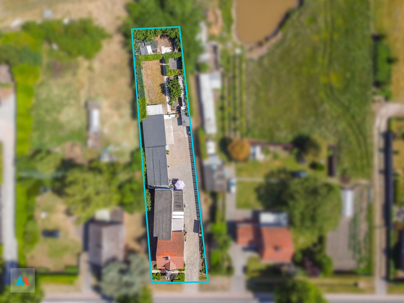 Ruime gezinswoning met grote tuin in Meer foto 2