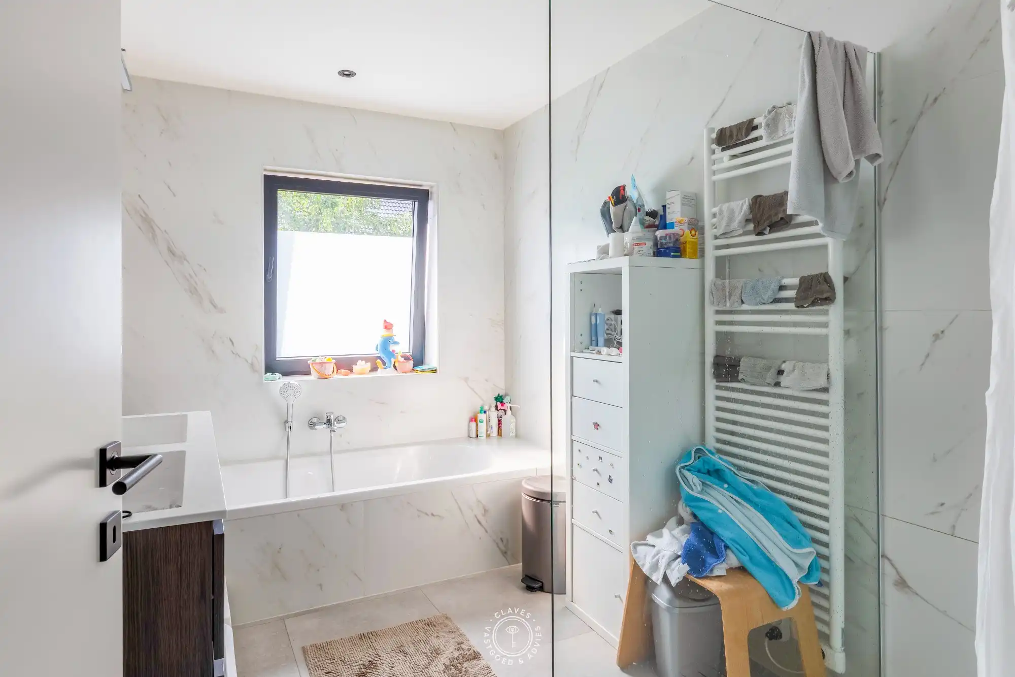 Praktische nieuwbouw woning met tuin en garage foto 18
