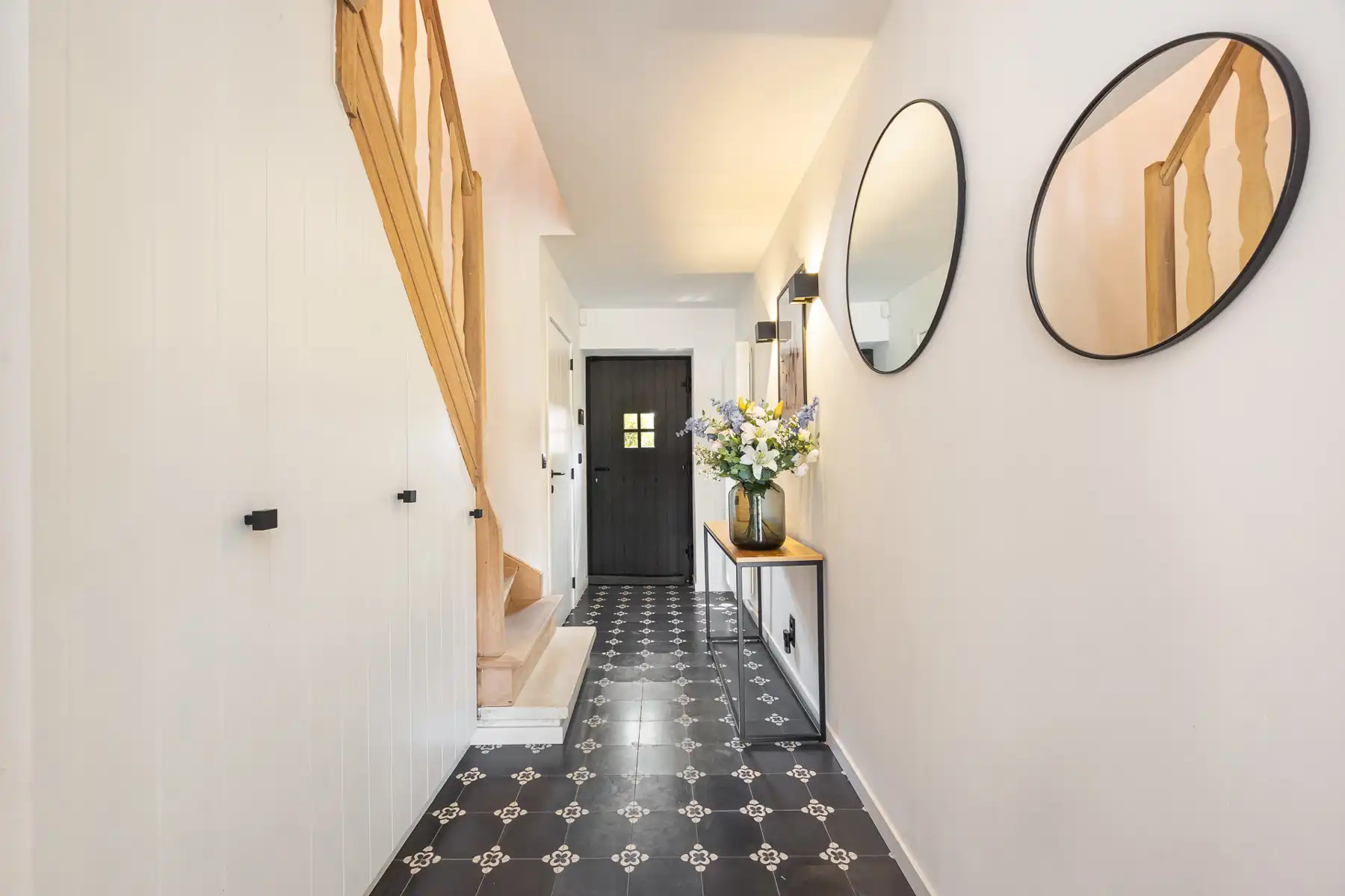 Volledig gerenoveerde woning met 3 slpk, bureau en EPC A foto 4