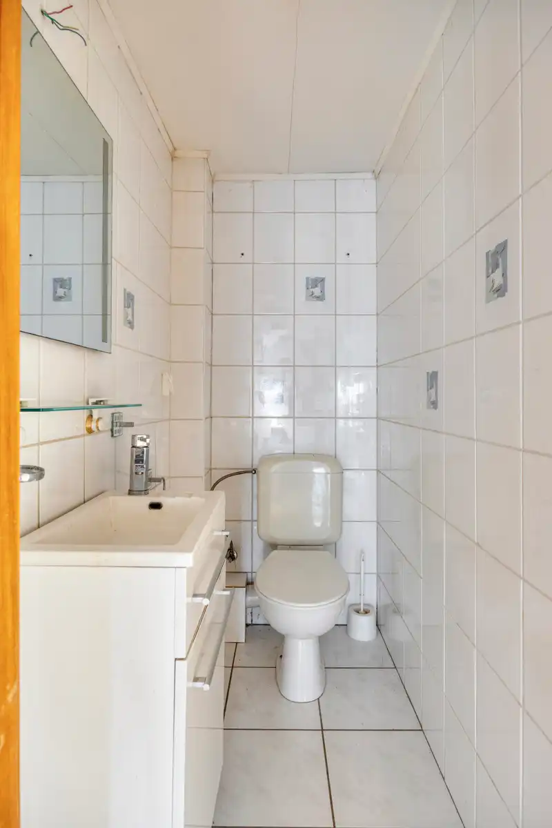 Ruime woning met 4 slaapkamers en loods  foto 11