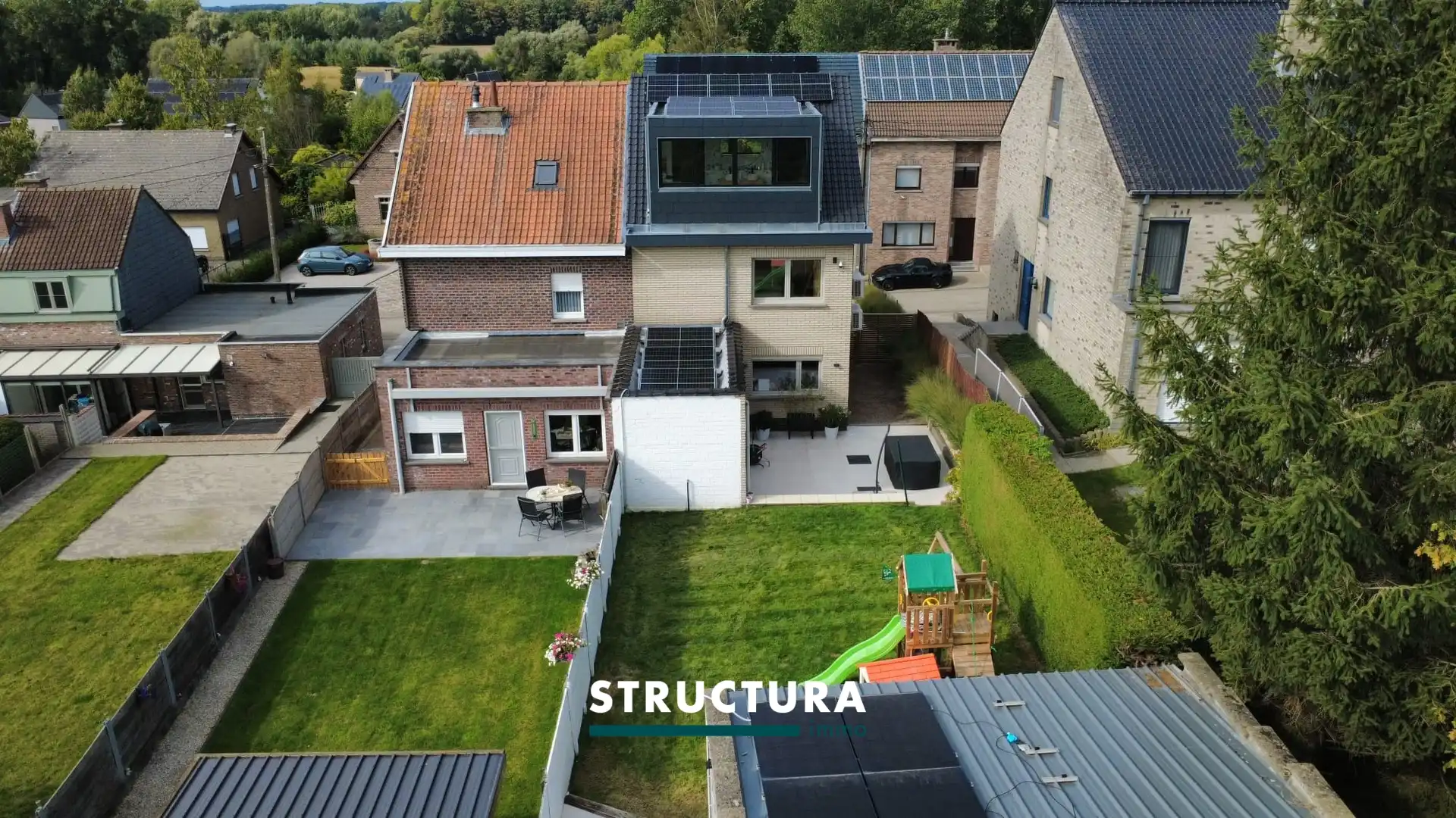 Volledig gerenoveerde woning op rustige ligging omgeven door groen! foto 2