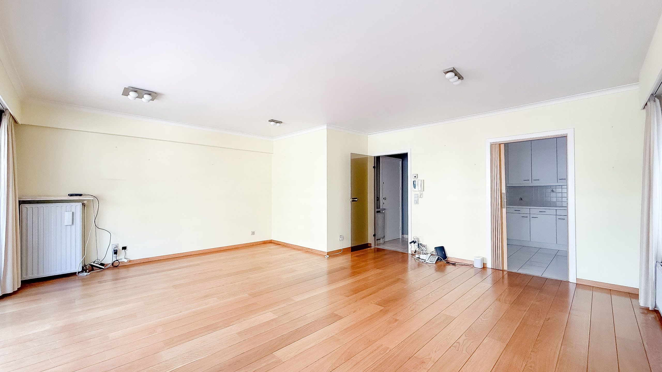 Ruim HOEKAPPARTEMENT met groot terras, op de Lippenslaan... foto 9