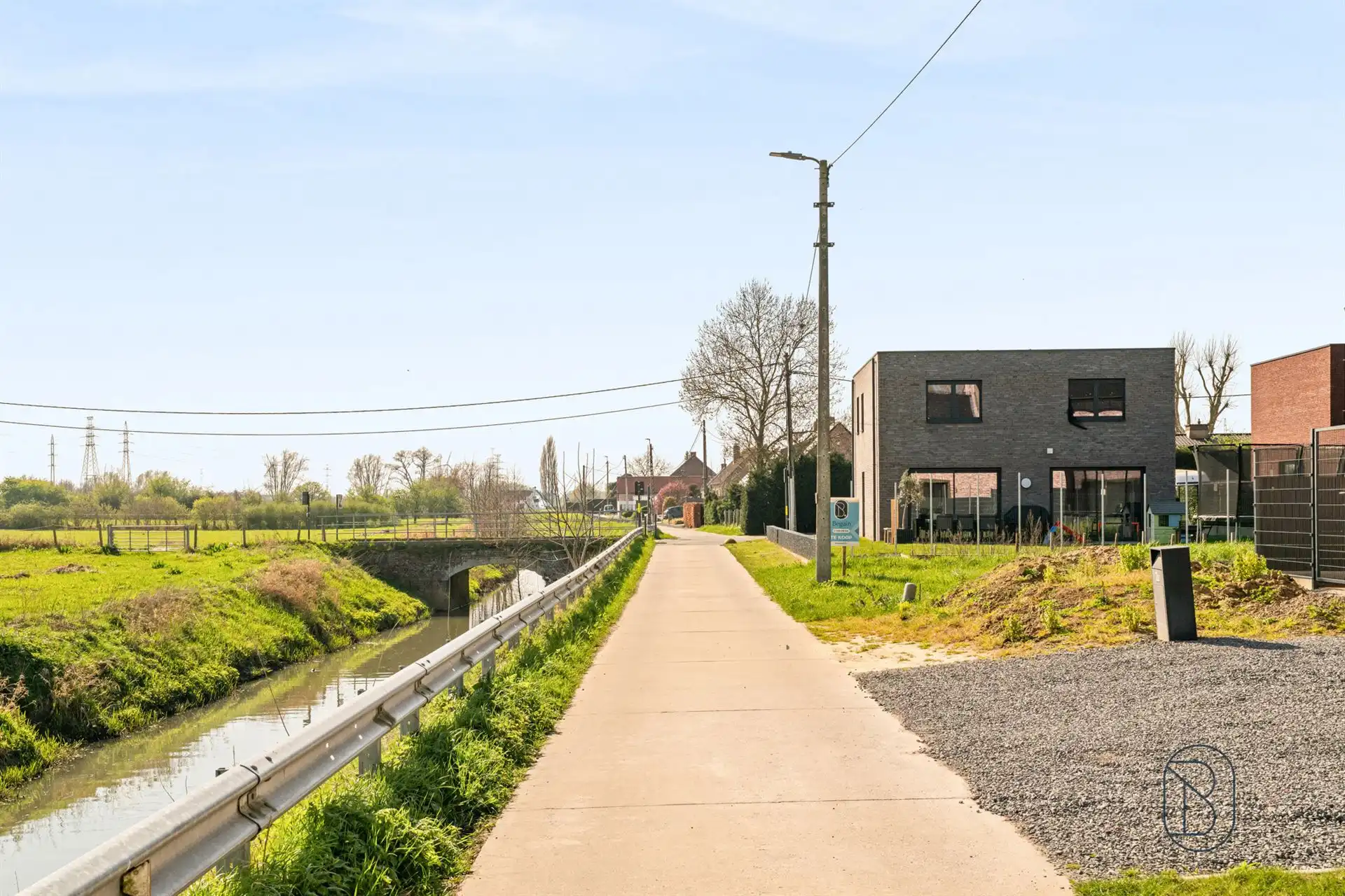 Prachtig gelegen bouwgrond voor alleenstaande woning foto 4