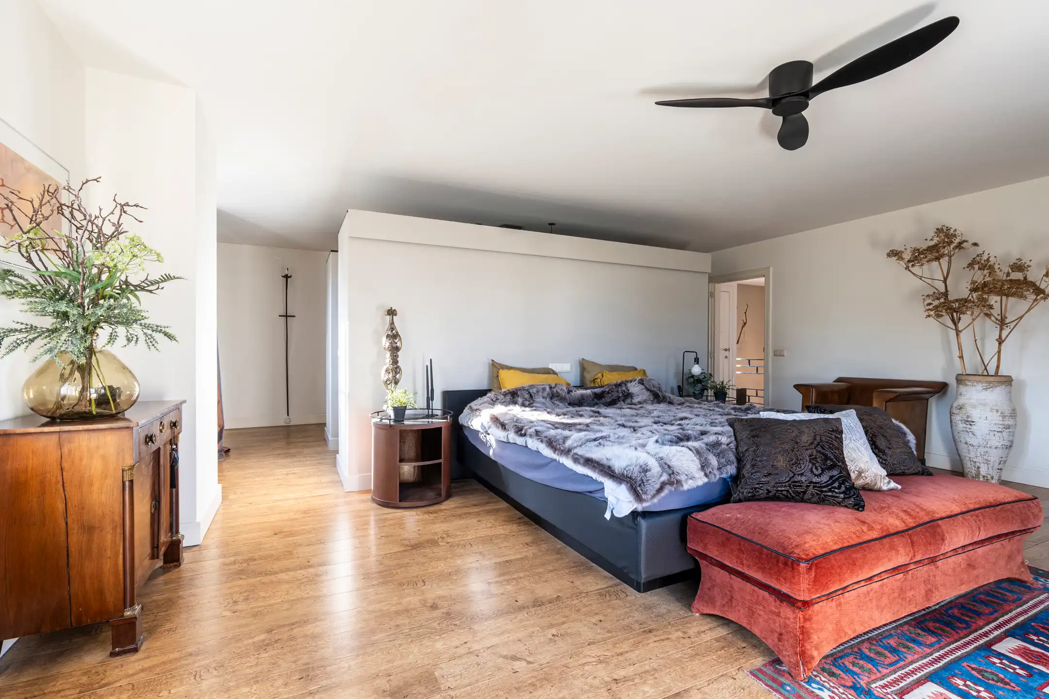 Luxe  villa met een oppervlakte van 475m²  op 1.383m² grond. foto 16