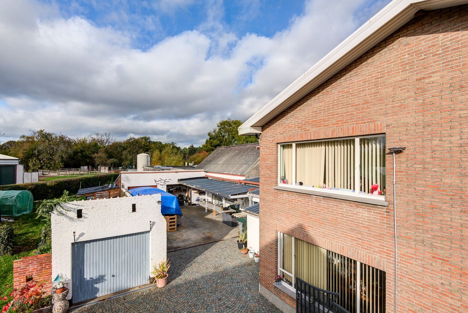 HANDELSPAND MET WOONST MET DIVERSE MOGELIJKHEDEN IN ZUTENDAAL foto 2