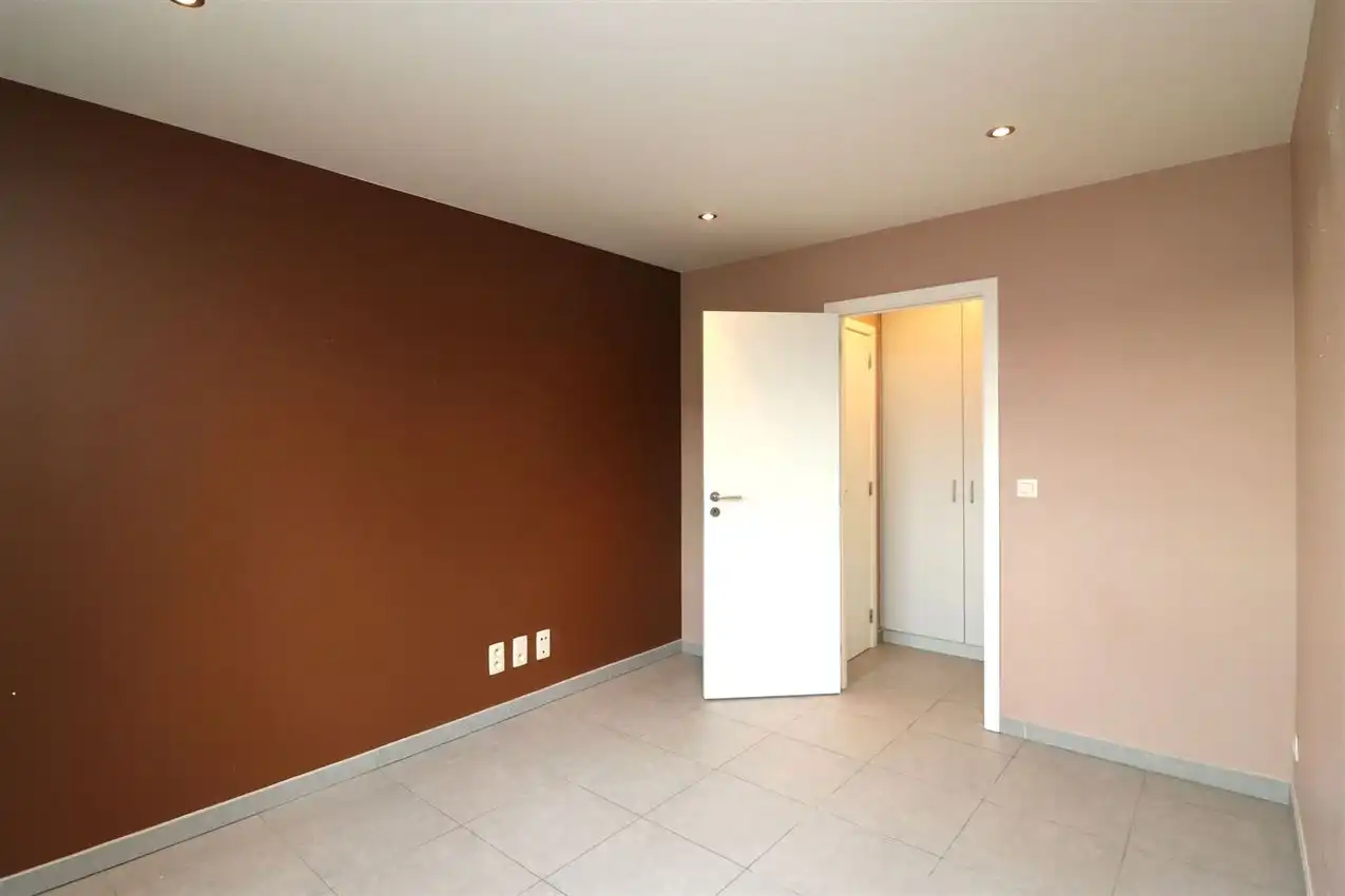 Duplexapp., 2 slpk, autostaanplaats, nabij station foto 33