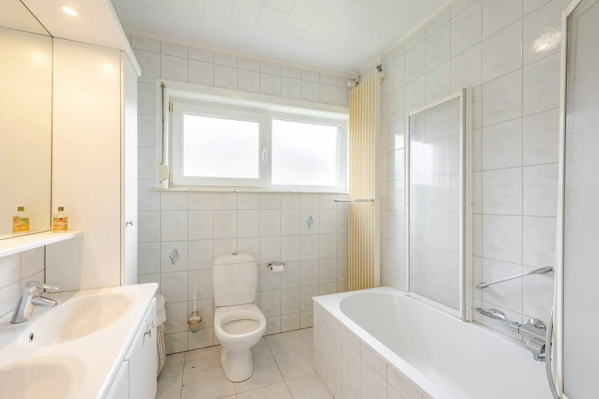 Charmante bungalow met landelijk uitzicht in Schellebelle foto 19