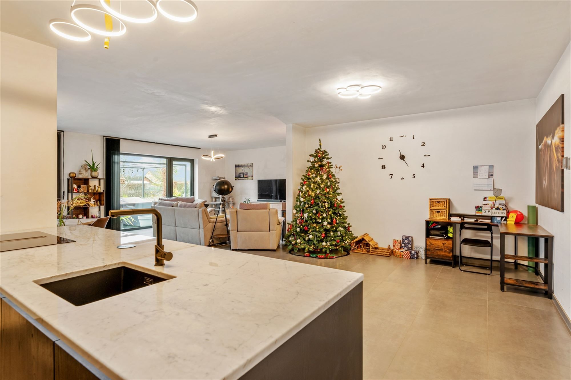 PERFECT ONDERHOUDEN GELIJKVLOERS APPARTEMENT MET 3 SLAAPKAMERS EN PRIVATE TUIN VAN 8A90CA TE KORSPEL foto 11