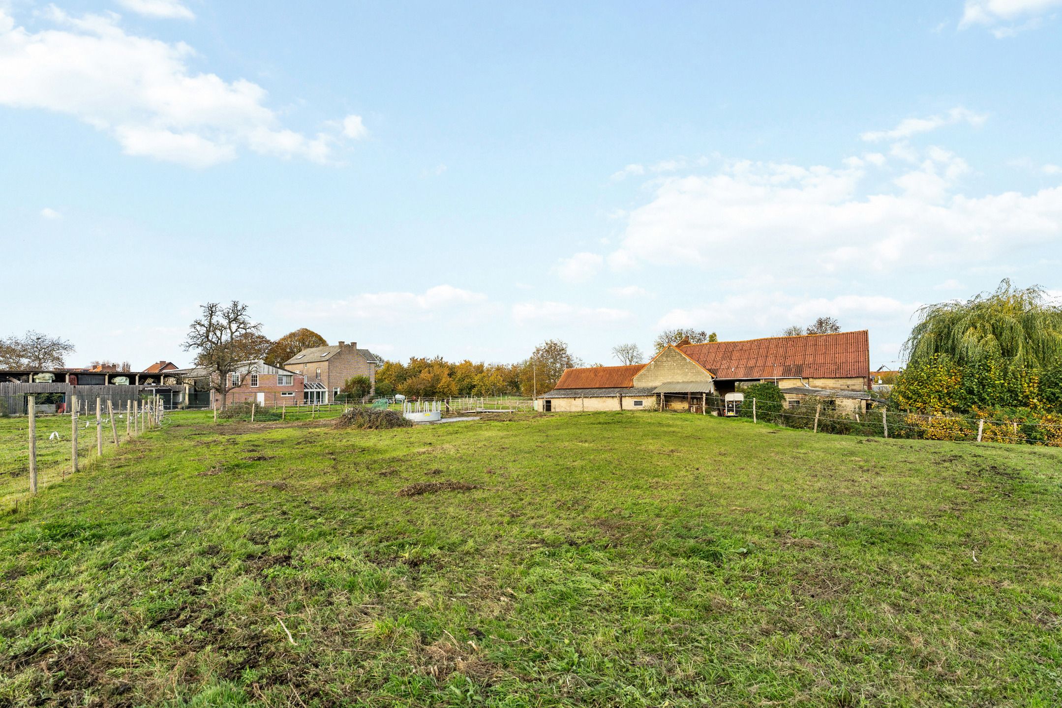 Open bouwgrond op 8a18ca in het landelijke Hees foto 7
