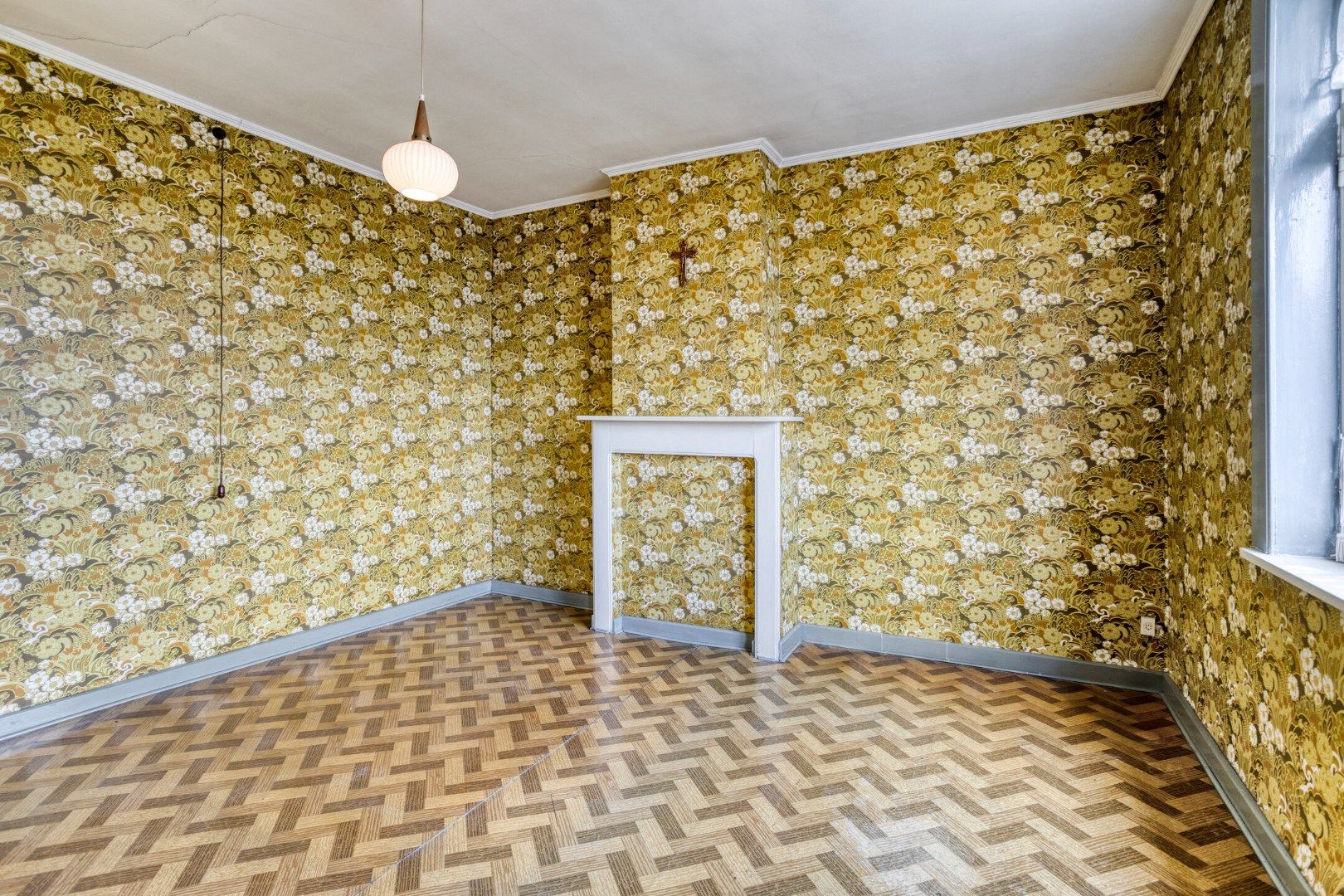 Te renoveren woning in hartje Lauwe! foto 13