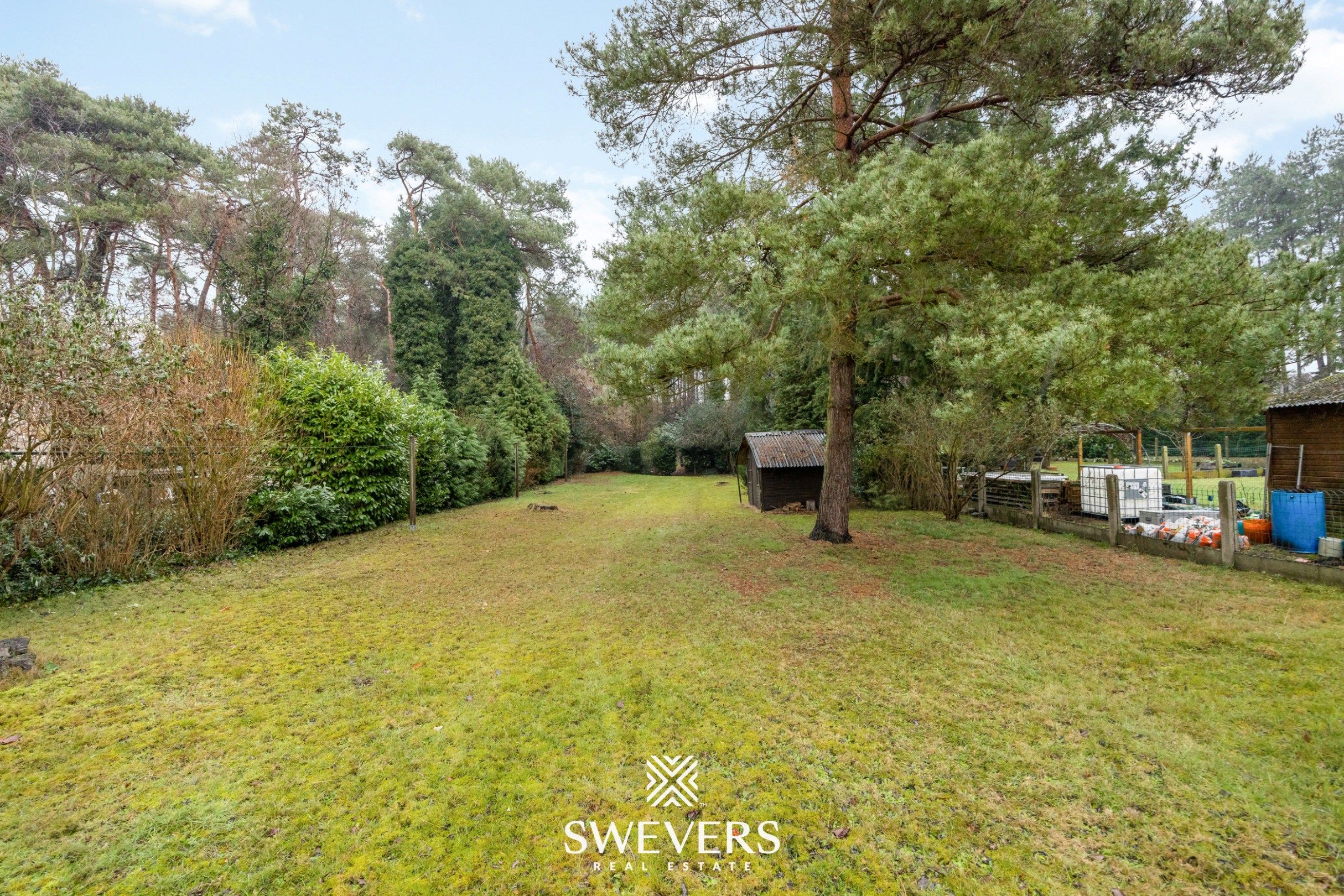 Vrijstaande woning met 329 m² wooncomfort, praktijkruimte en grote tuin foto 30