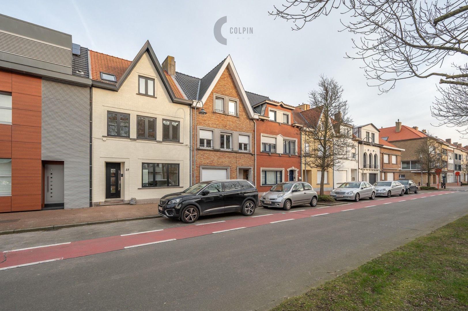 Uitzonderijk mooi gerenoveerde woning in centrum Heist! foto 2