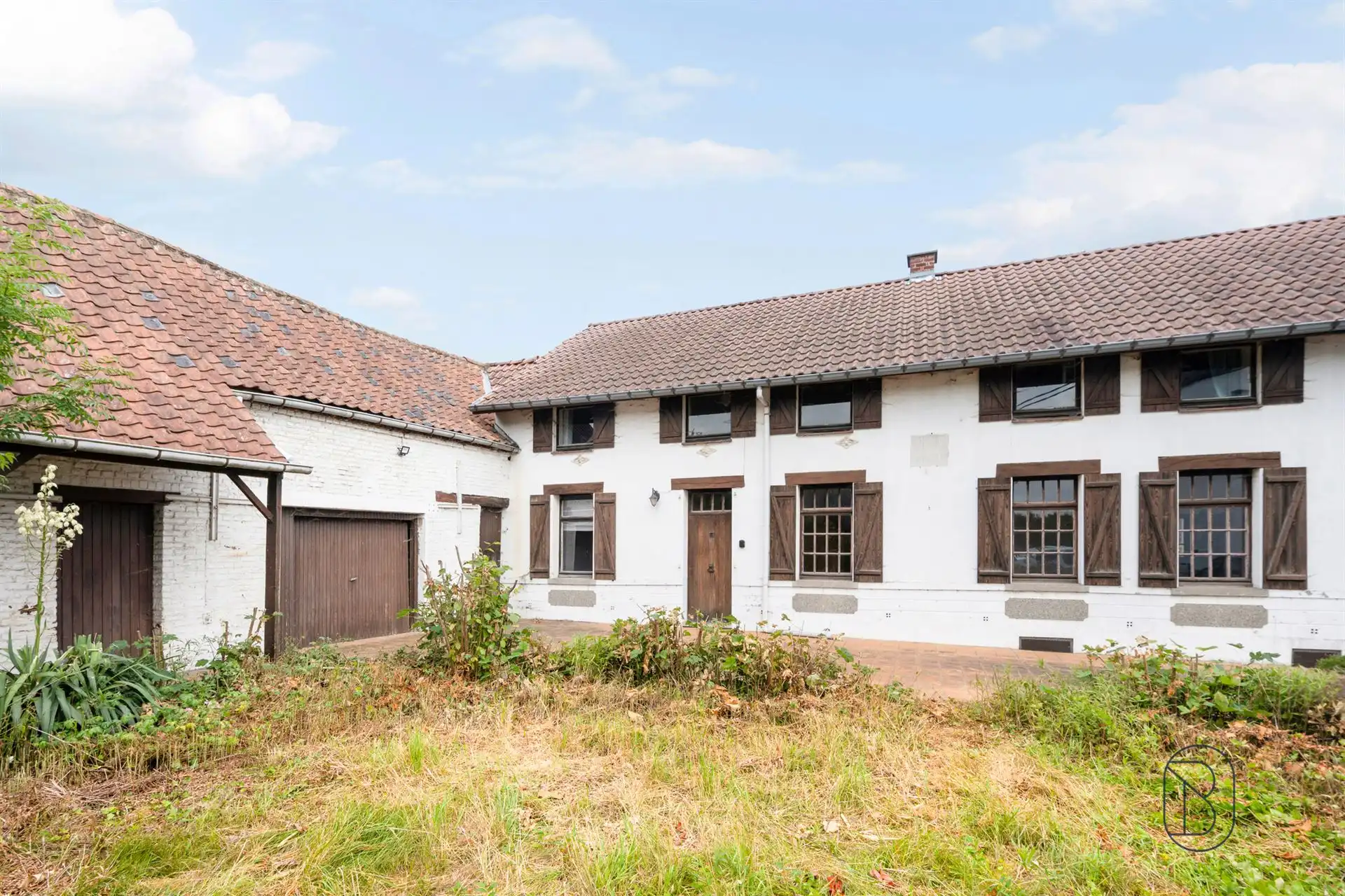 Charmante te renoveren hoeve met hangar op 36 are! foto 19