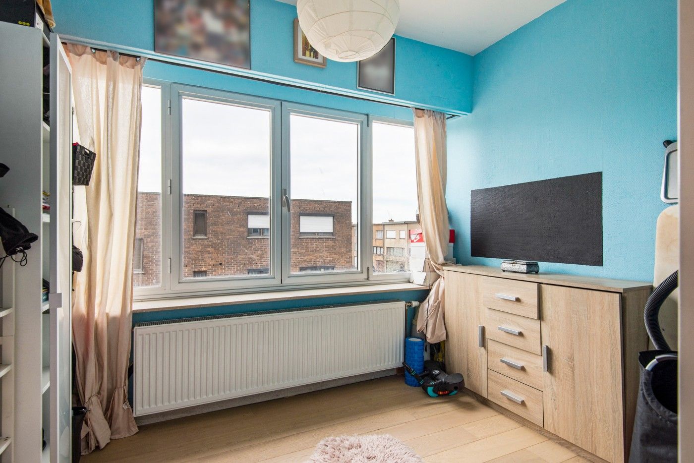 Tof, ruim app. op 2e verd. met 3 slpk. en garage foto 12