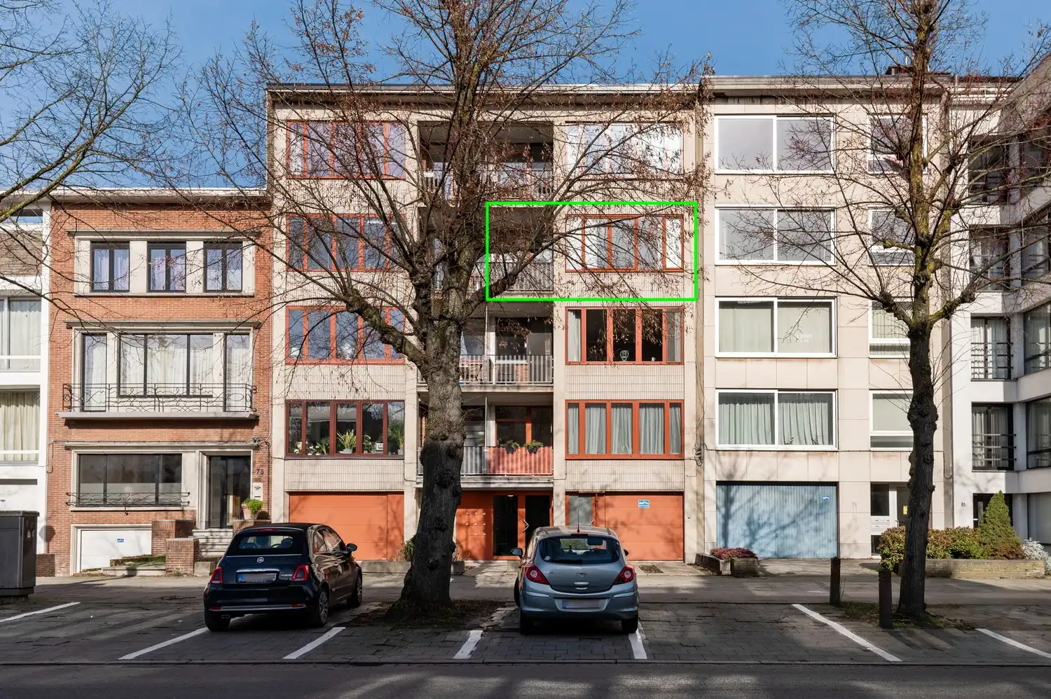 Op te frissen Appartement met 2 slaapkamers in rustige buurt. foto {{pictureIndex}}