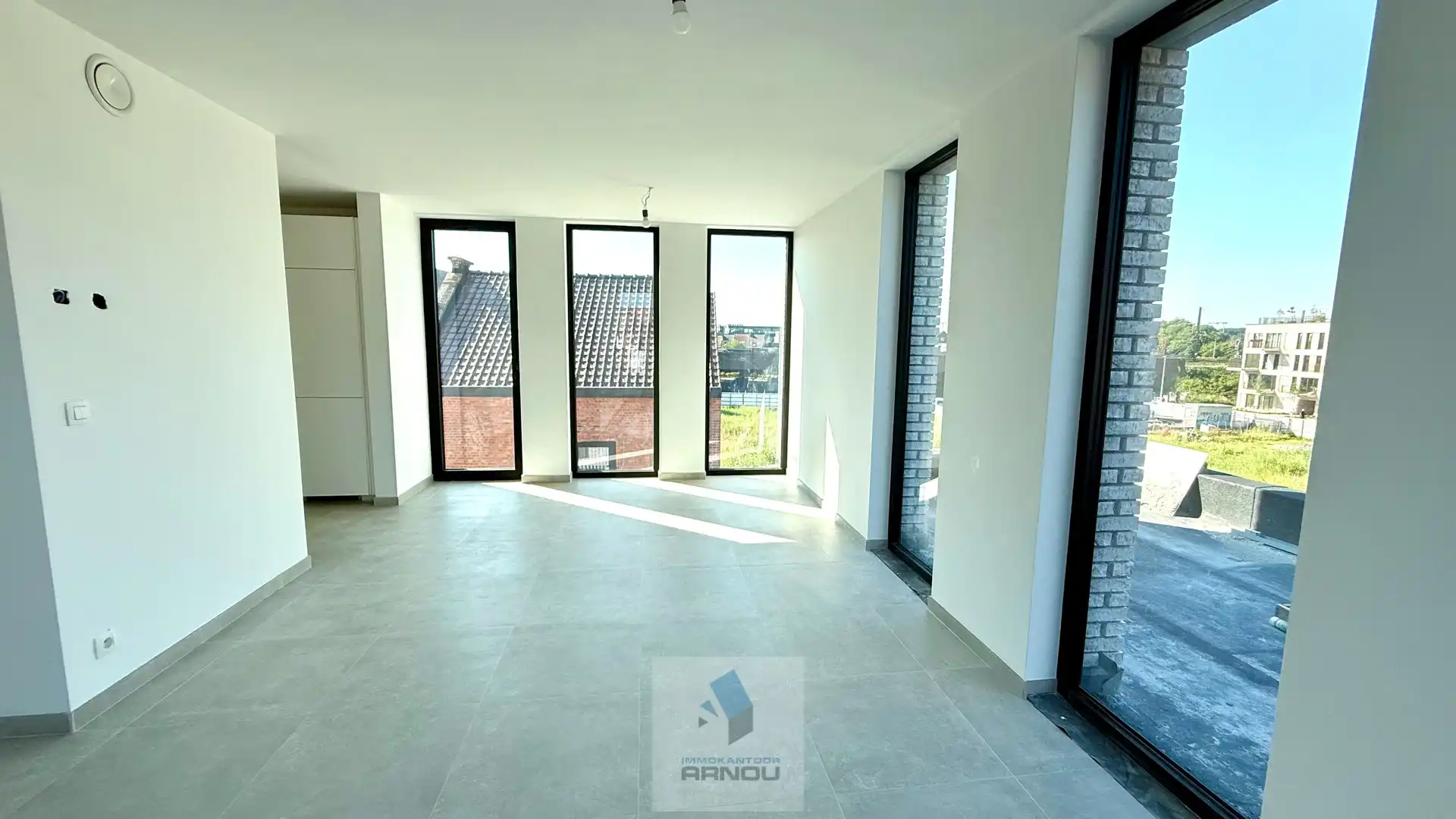 Lichtrijke nieuwbouw penthouse met twee slaapkamers en met twee ruime terrassen foto 3