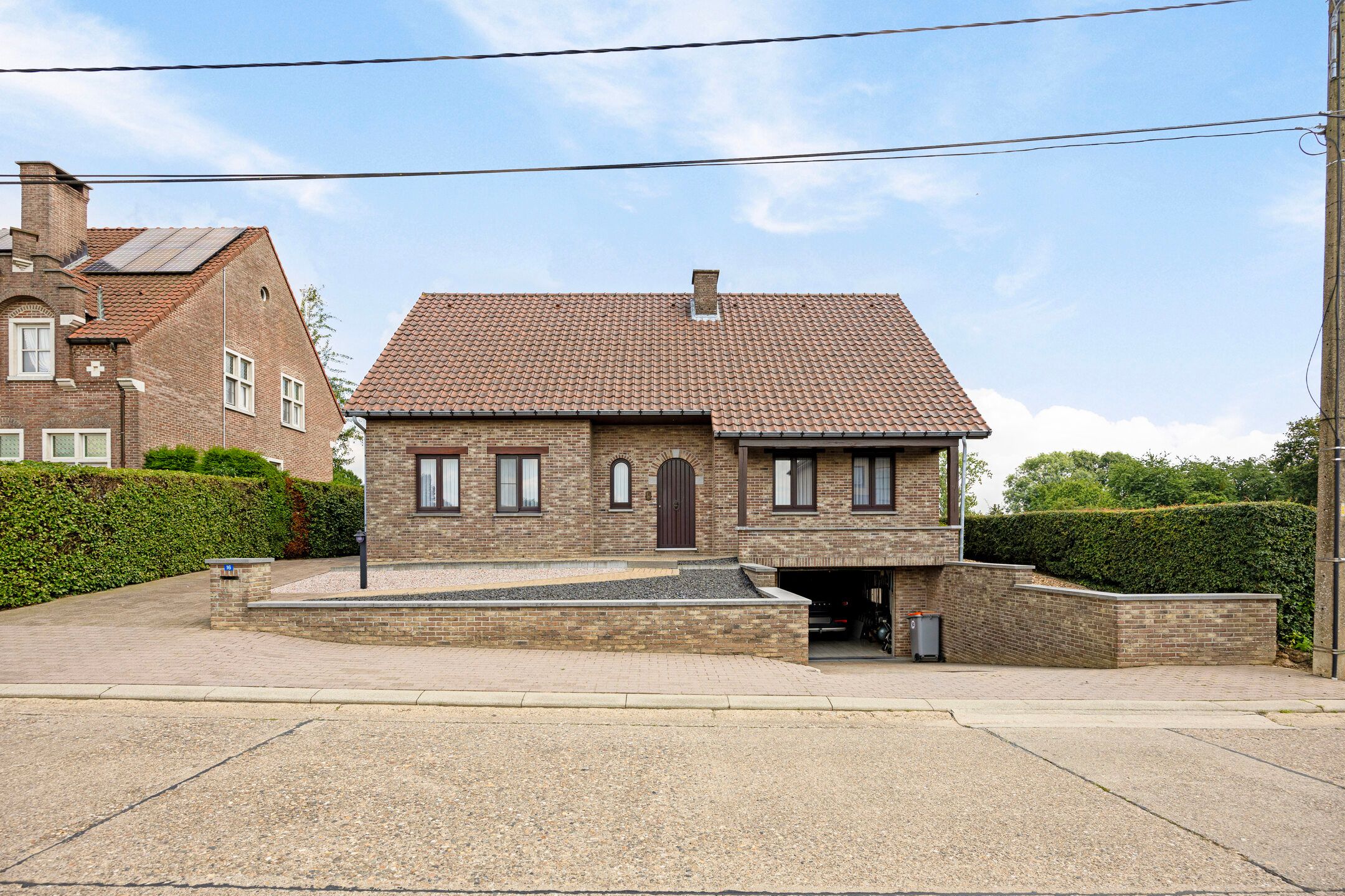 Statige villa met vier slaapkamers in rustige omgeving foto 2