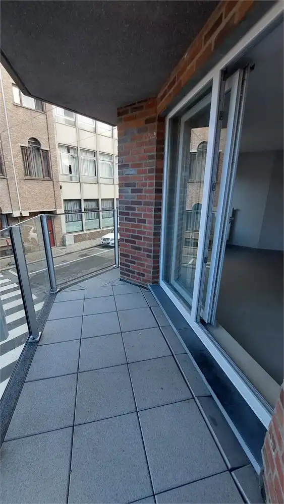 Lichtrijk appartement in het centrum van Torhout foto 10