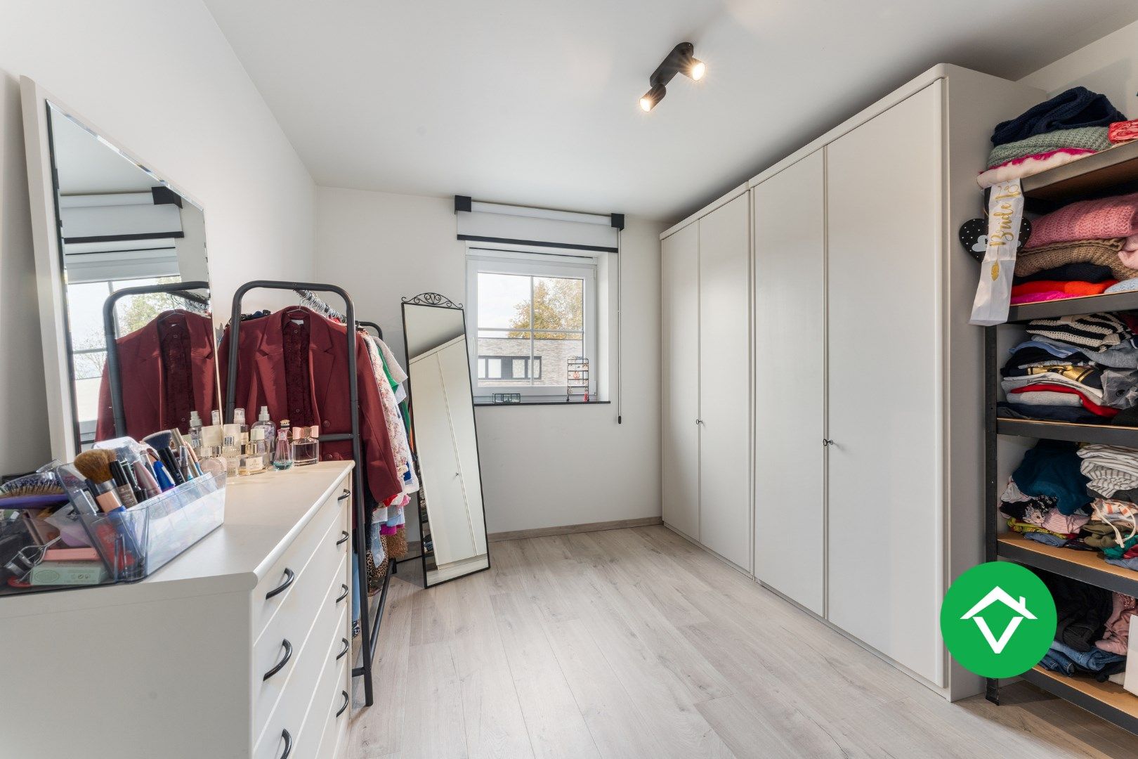 Kwalitatief afgewerkte nieuwbouwwoning met 3 slaapkamers, tuin en garage foto 18