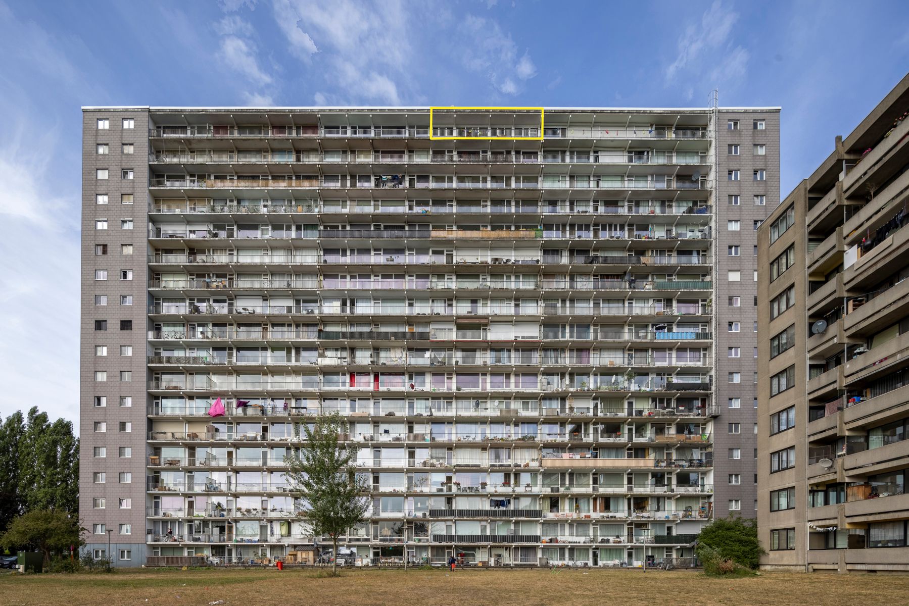 Vernieuwd appartement met 2 slaapkamers en terras foto 14