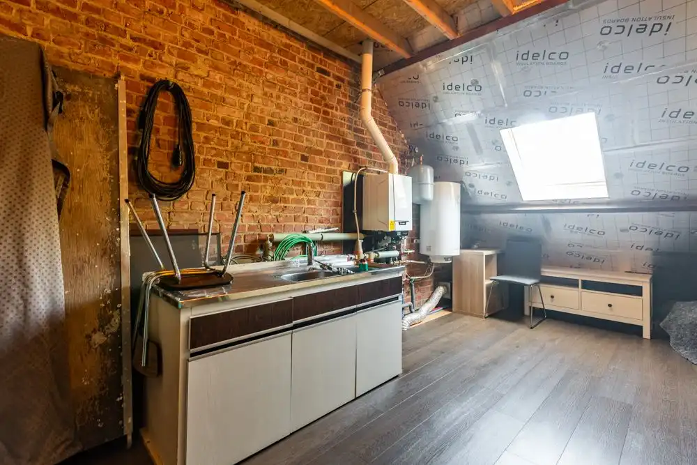 Vernieuwde woning met praktijk in de Arendswijk foto 22