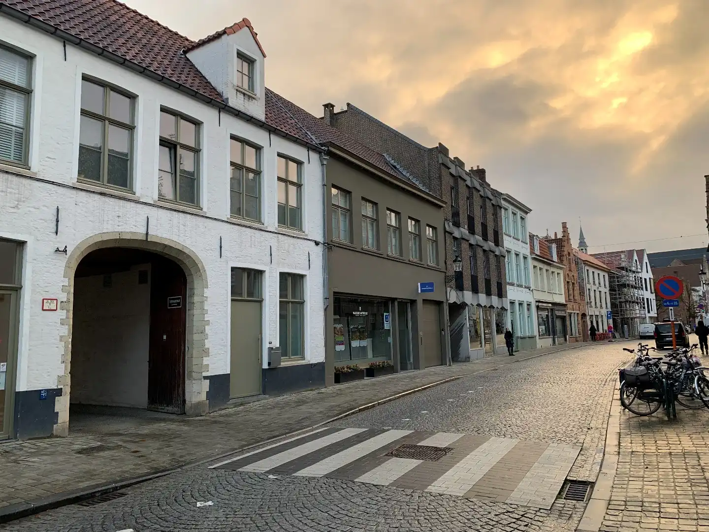 Garage te huur Ezelstraat 86 -/G 15 - 8000 Brugge
