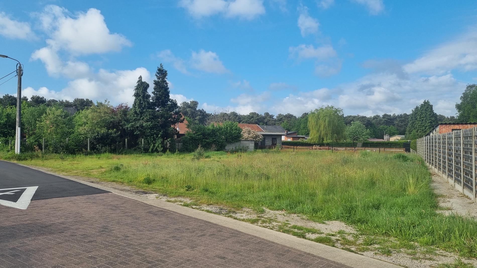 Rustig gelegen ZW gerichte bouwgrond van 821 m² voor ruime ééngezinswoning ! foto 4