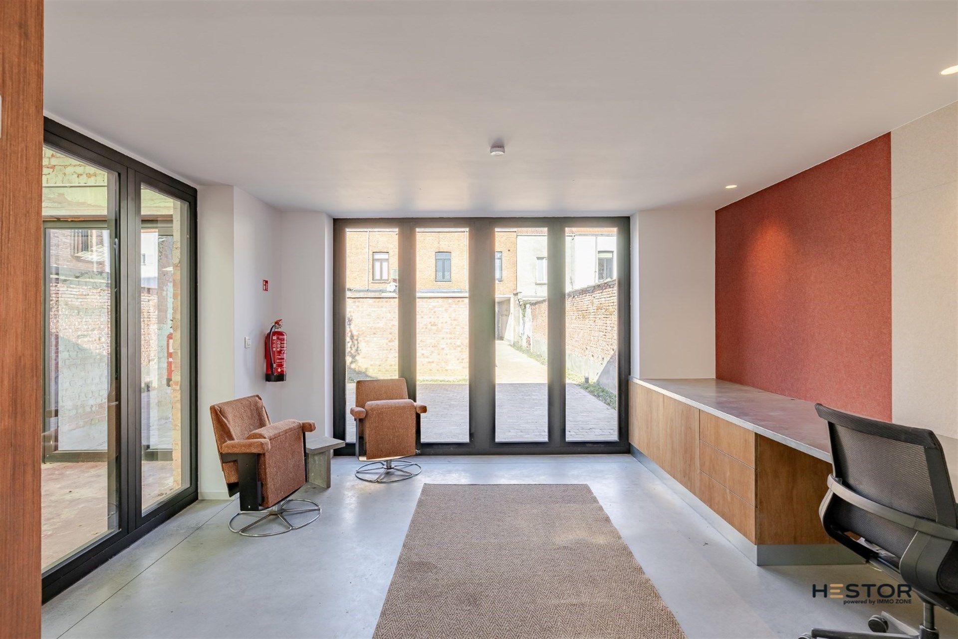 Stijlvol kantoor met veelzijdig magazijn in Sint-Niklaas foto 6