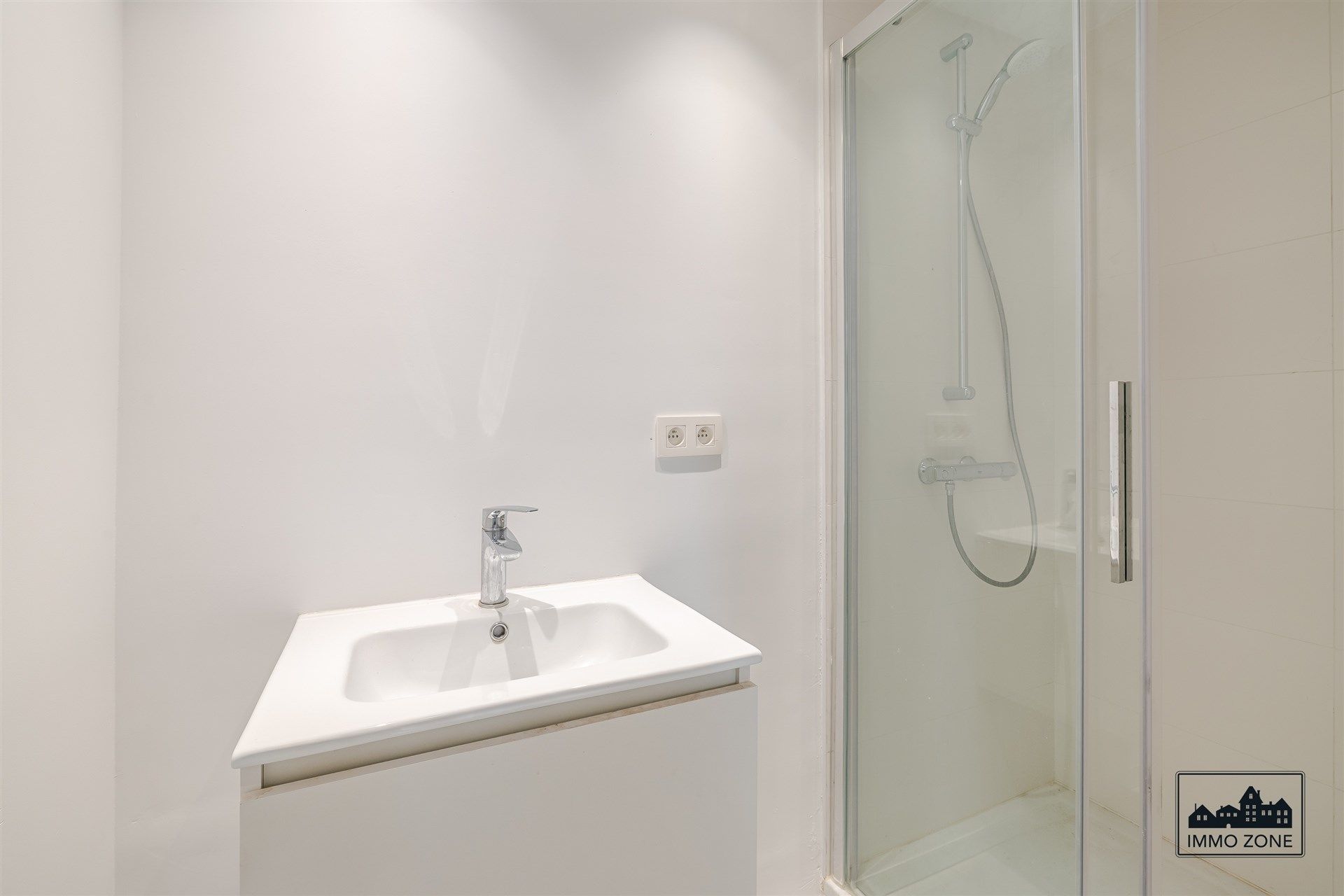 Stijlvol kantoor met veelzijdig magazijn in Sint-Niklaas foto 6