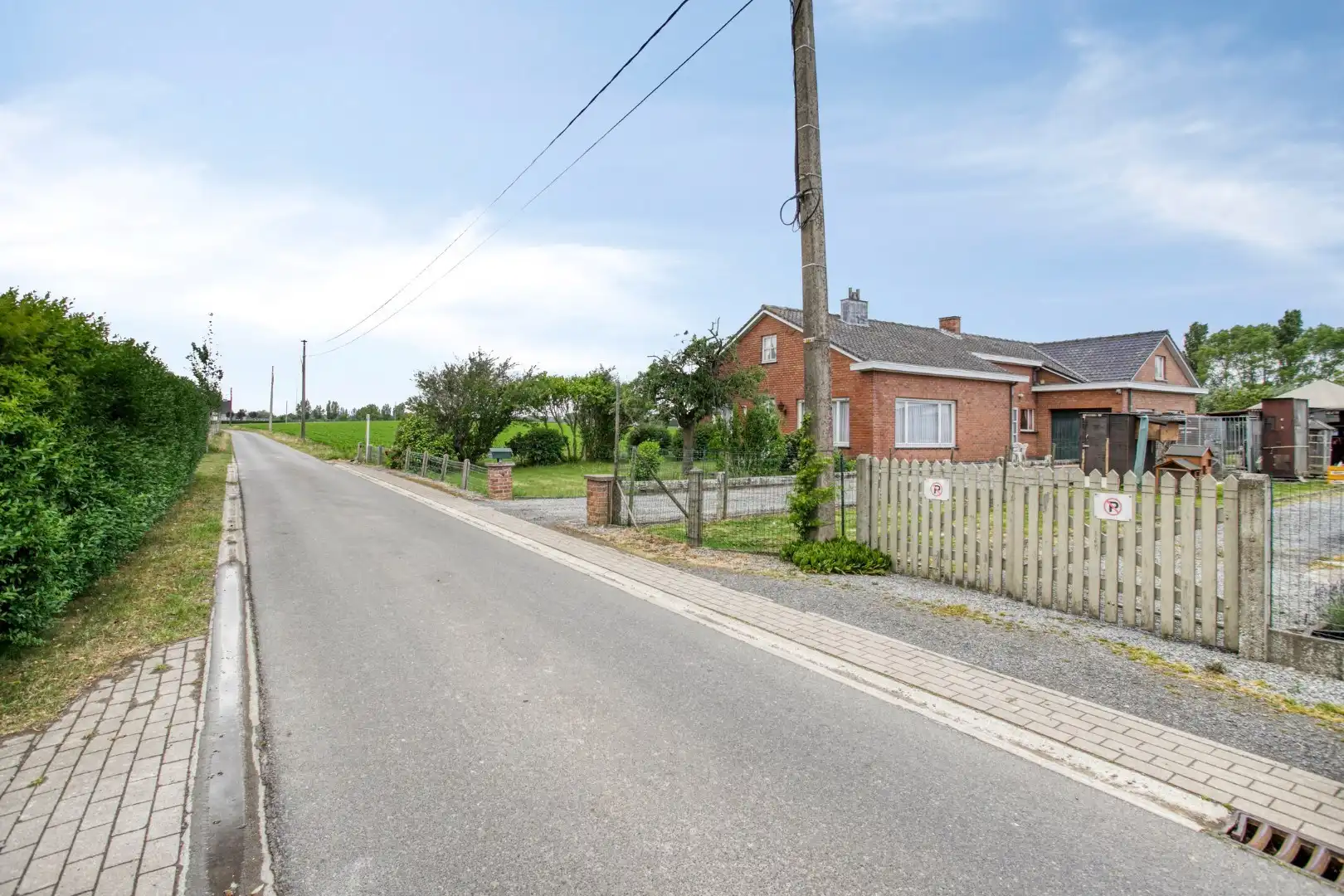 Landelijk gelegen woning of bouwgrond foto 3