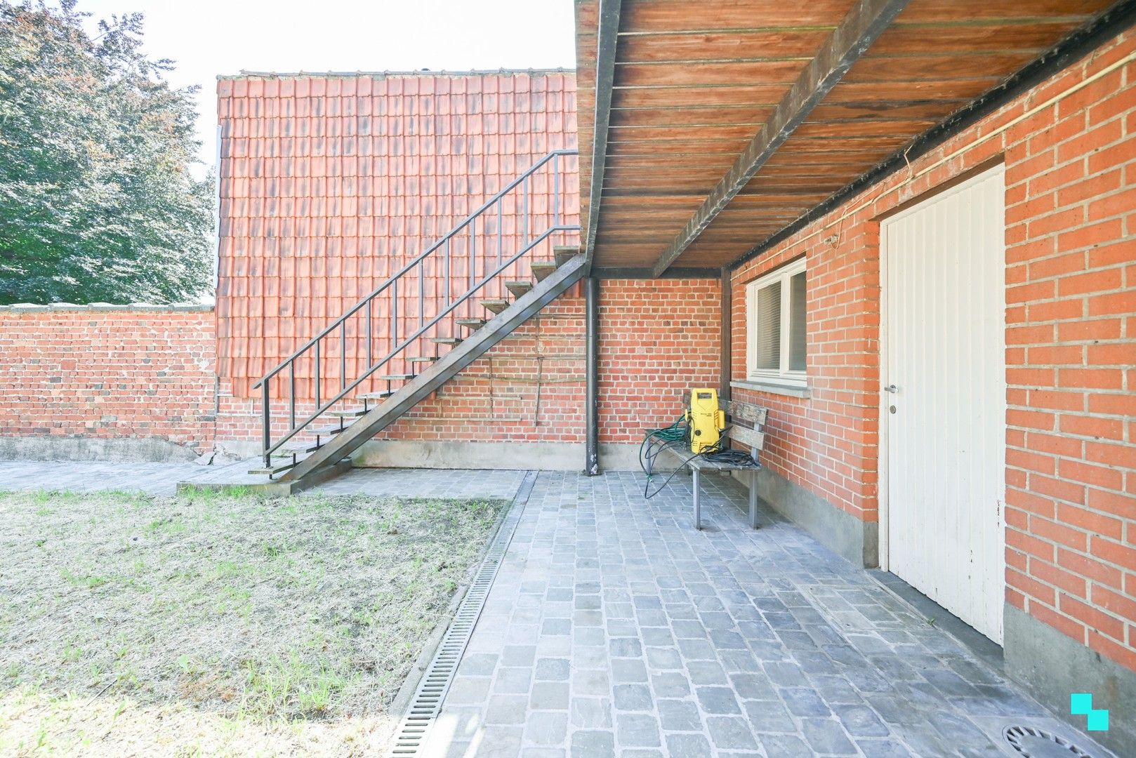 Eéngezinswoning met inpandige garage nabij centrum Izegem foto 20