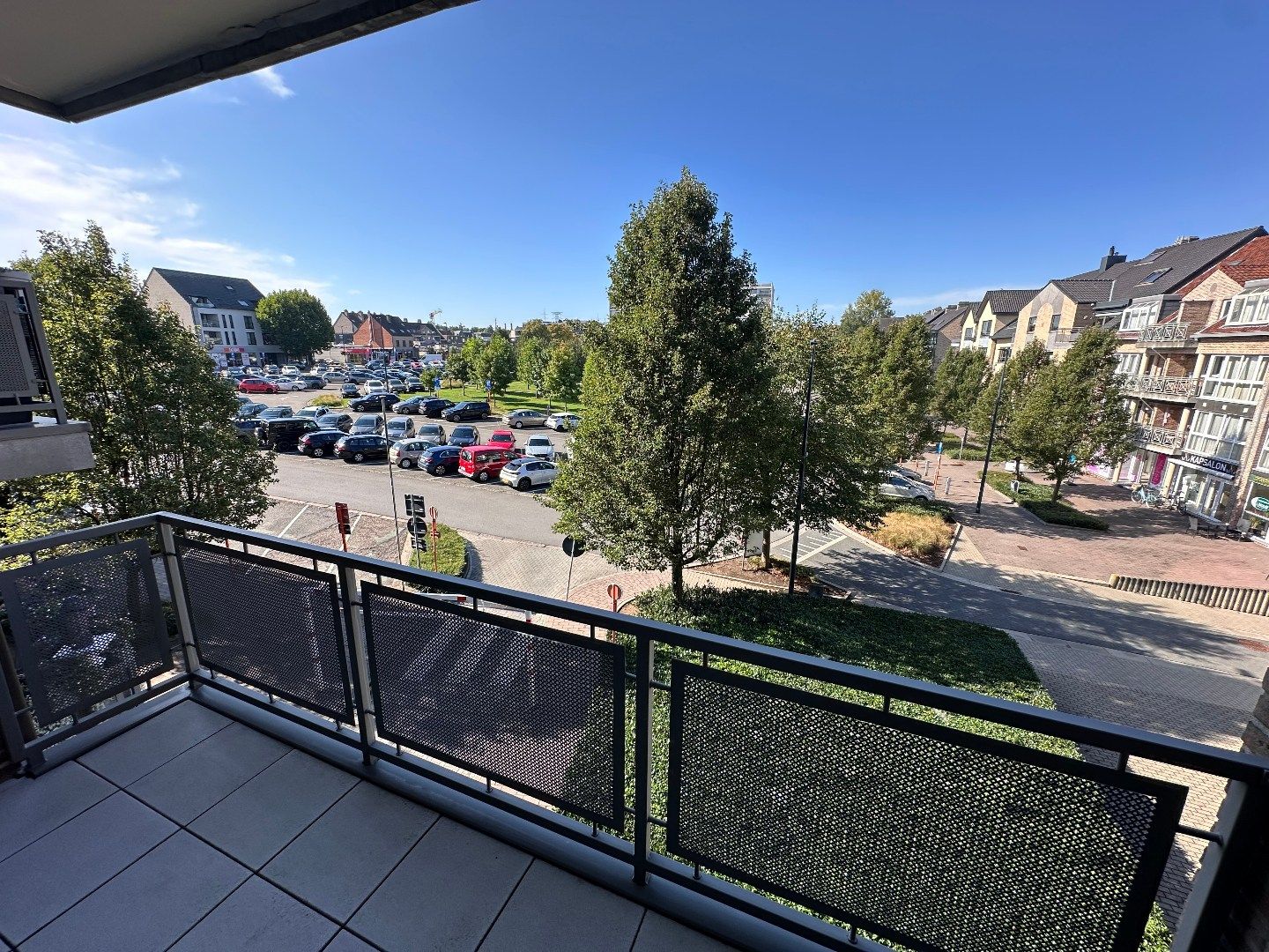 APPARTEMENT VAN 165m² MET 2 SLAAPKAMERS, 2 TERRASSEN en GESLOTEN GARAGE IN LANAKEN CENTRUM !  foto 6